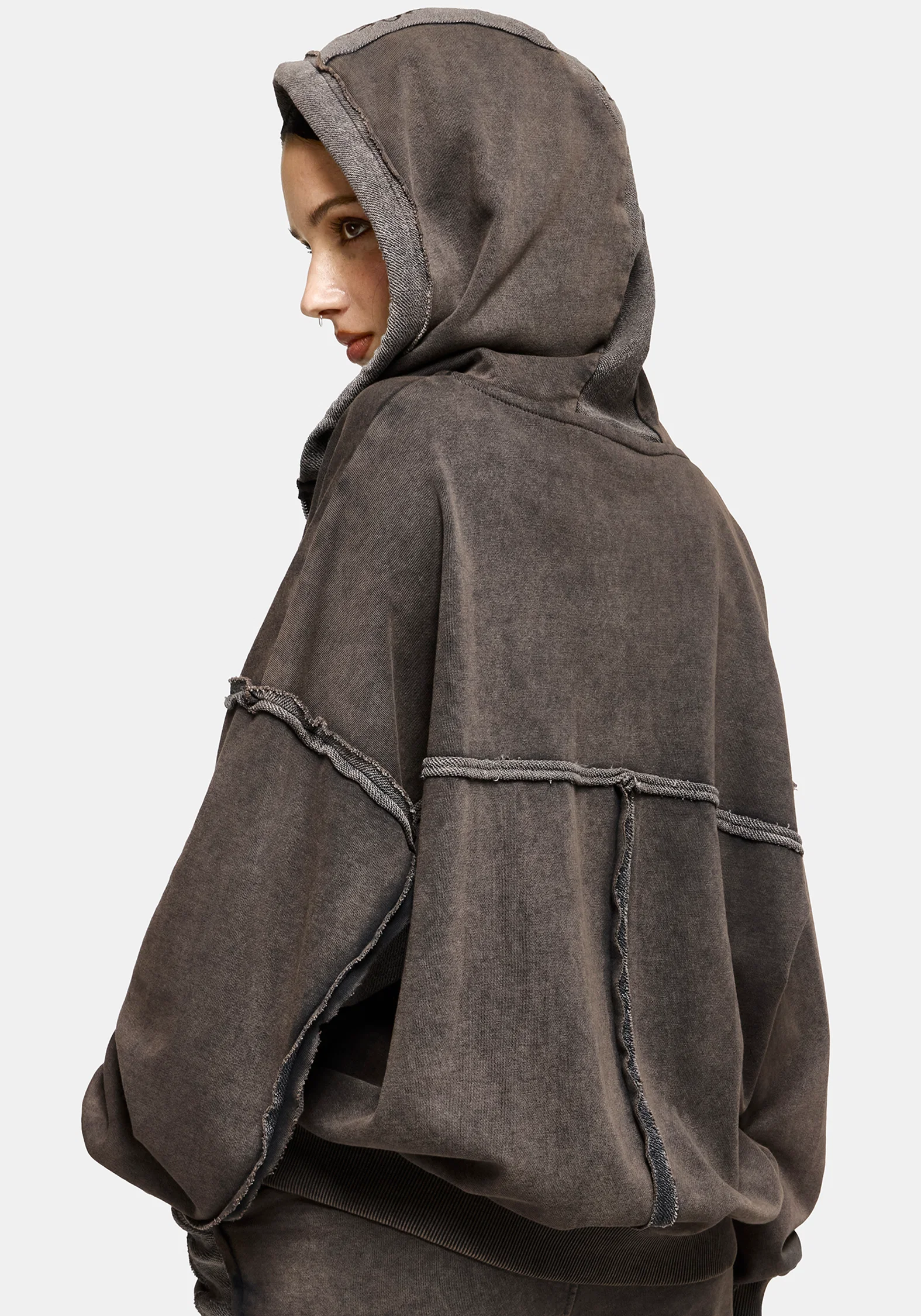 Mio Witches Knot Distressed Seam Hoody - Image 5