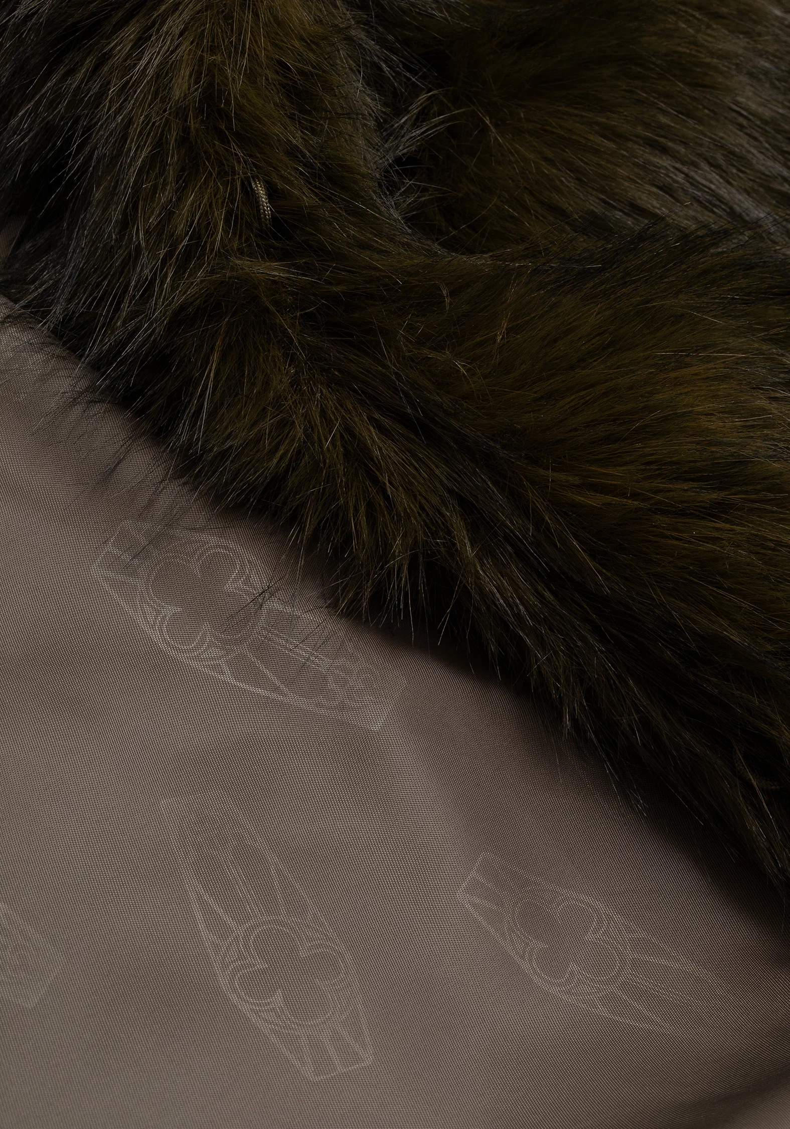 Monstrum Cropped Faux Fur Jacket - Image 11