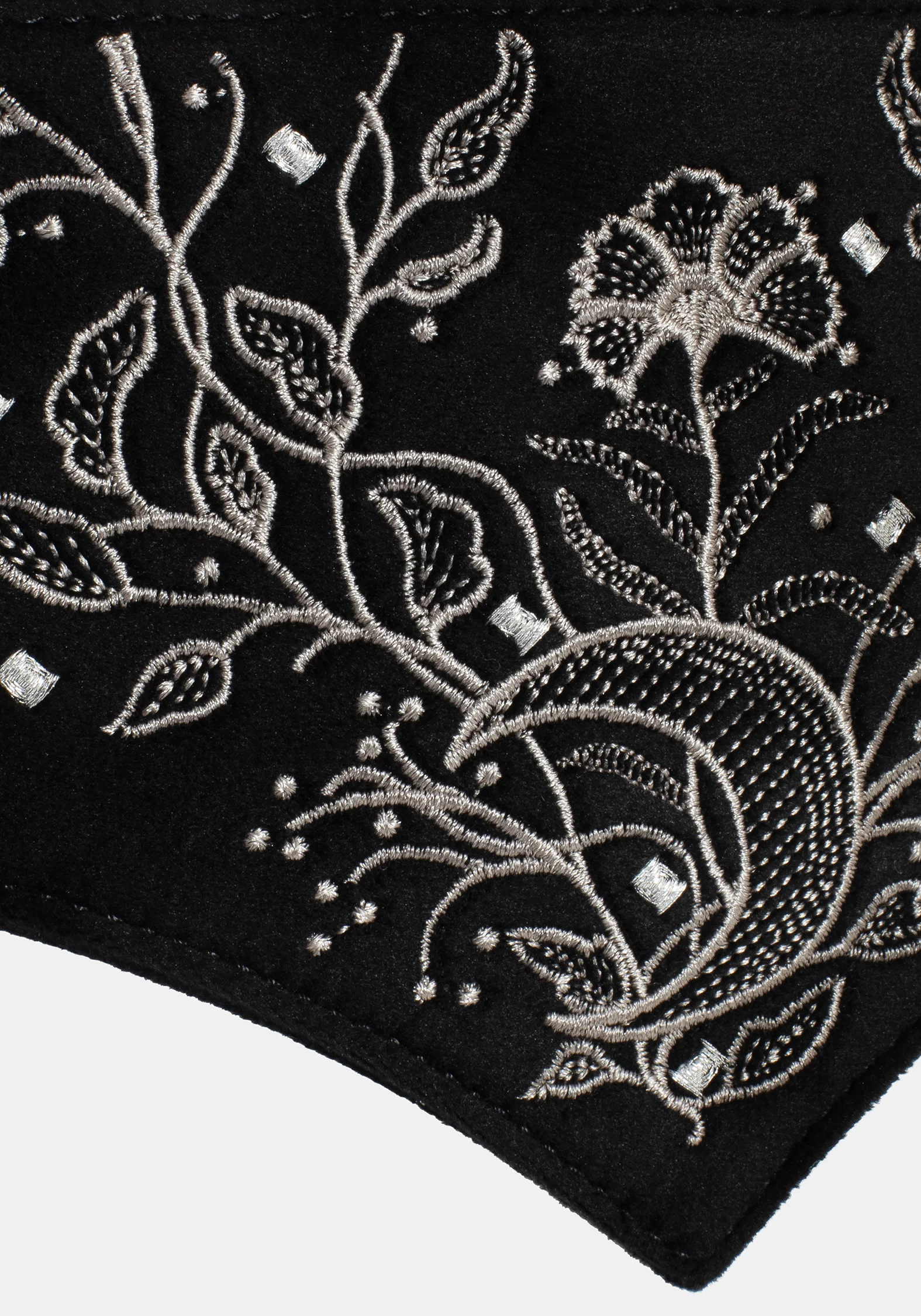 Morrigan Star Crossed Embroidered Waist Belt - Image 6