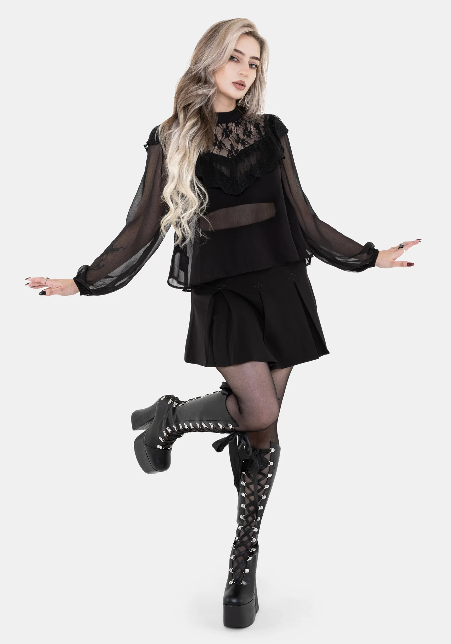 Myr Contrast Ruffle Lace Blouse - Image 4
