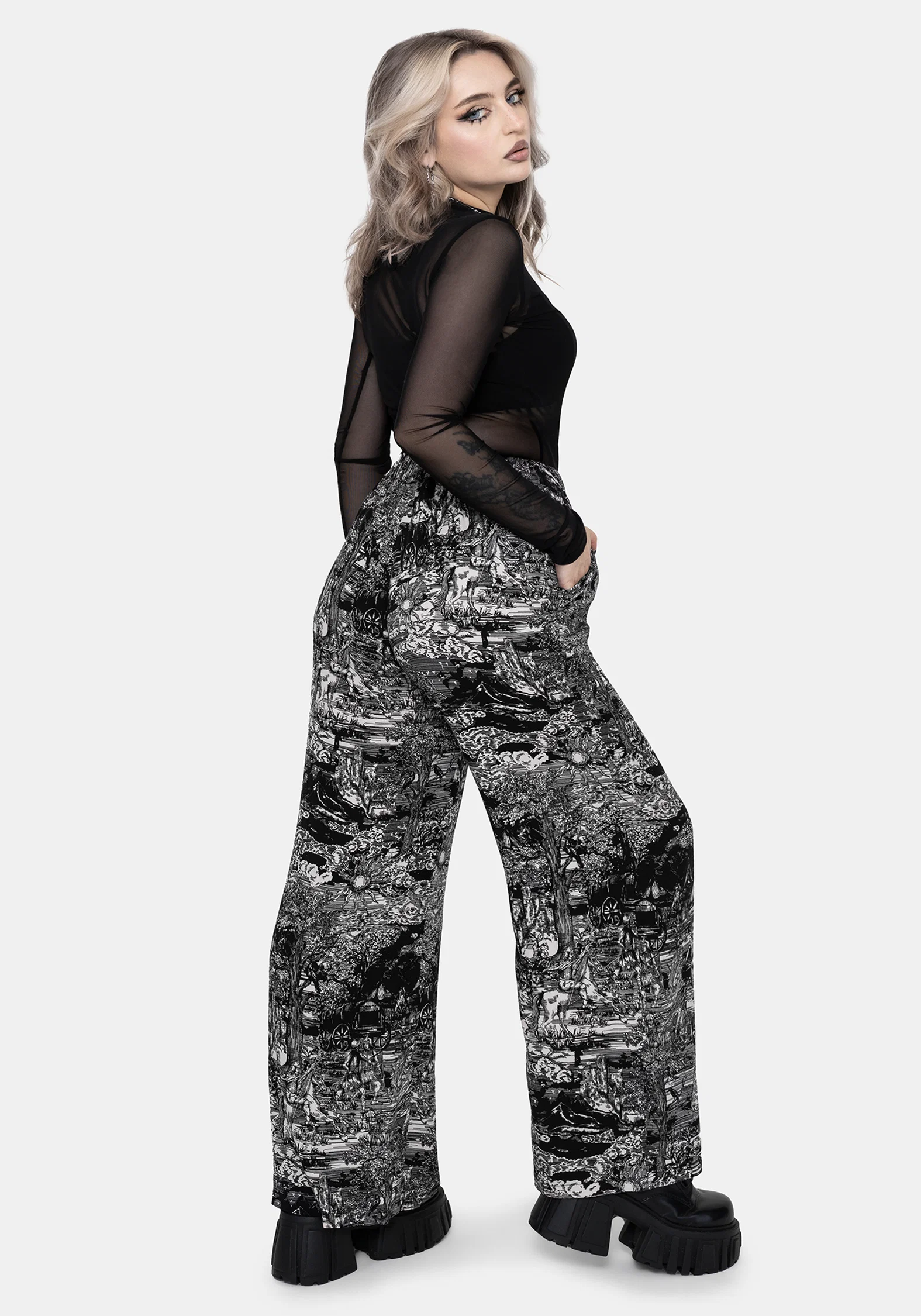 Nara Boudicca Printed Wide Leg Trouser - Image 3