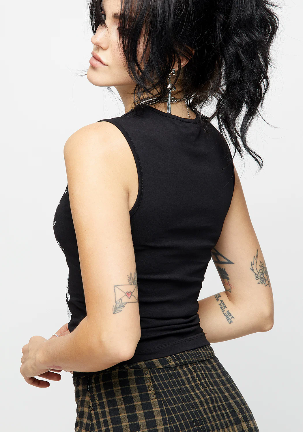 Nightshade Sleeveless Tee - Image 4