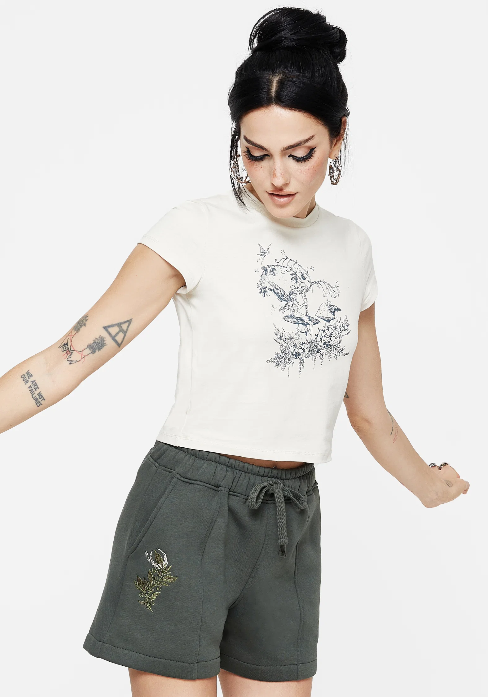 Nirah Cotton Embroidered Shorts - Image 4