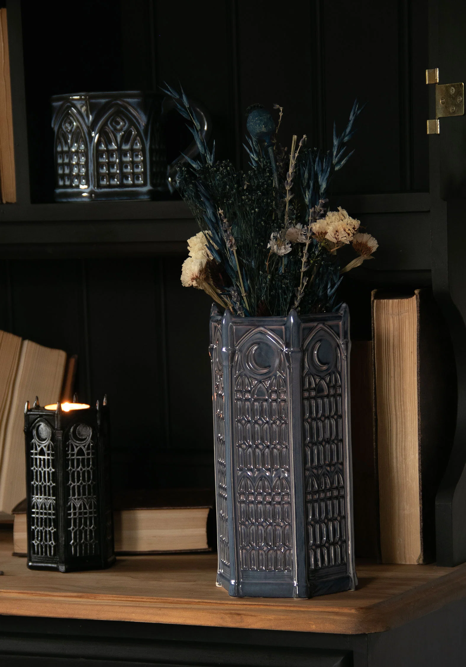 Noctelle Cathedral Vase - Image 7