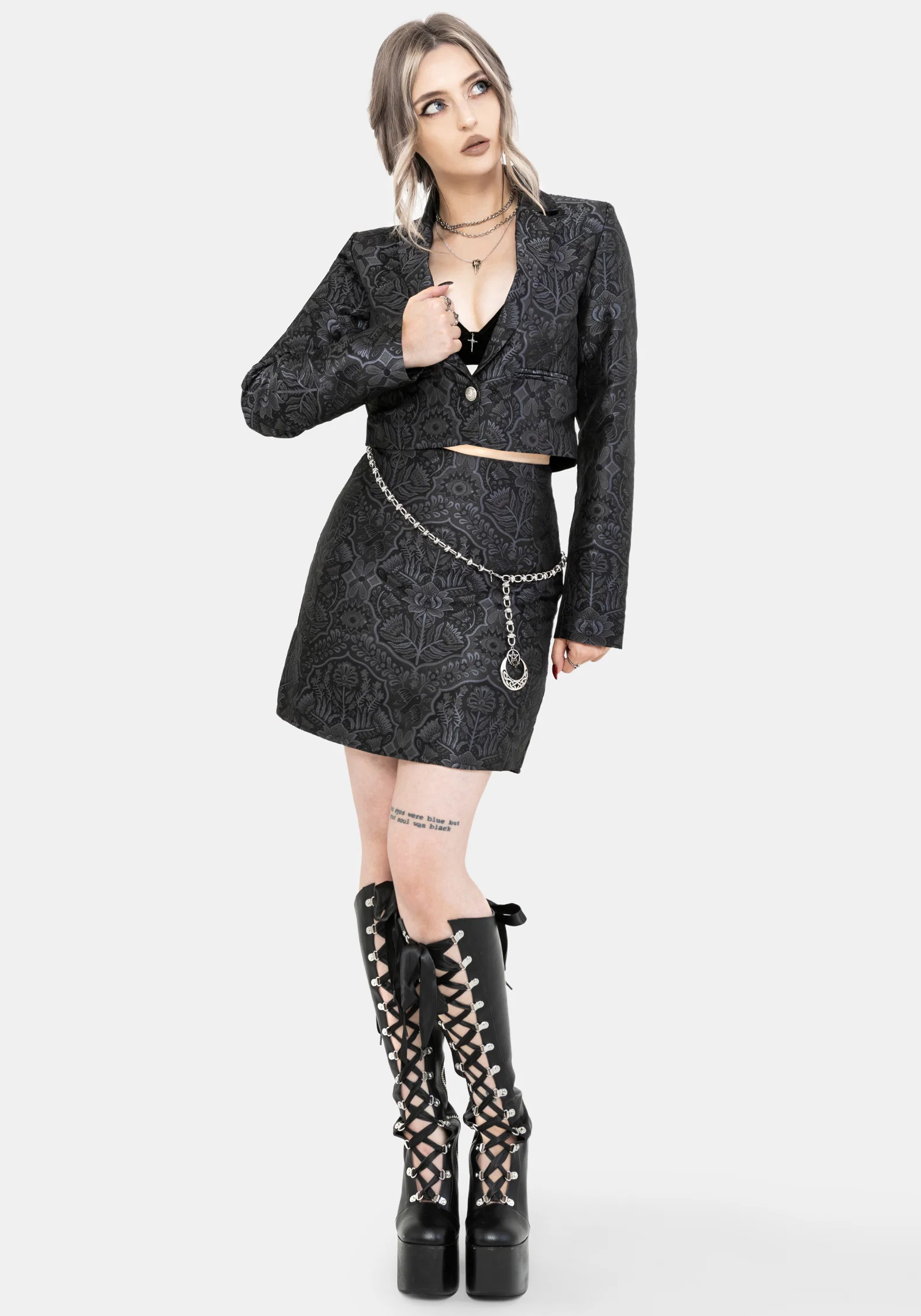 Nocturna Jacquard Cropped Blazer - Image 4