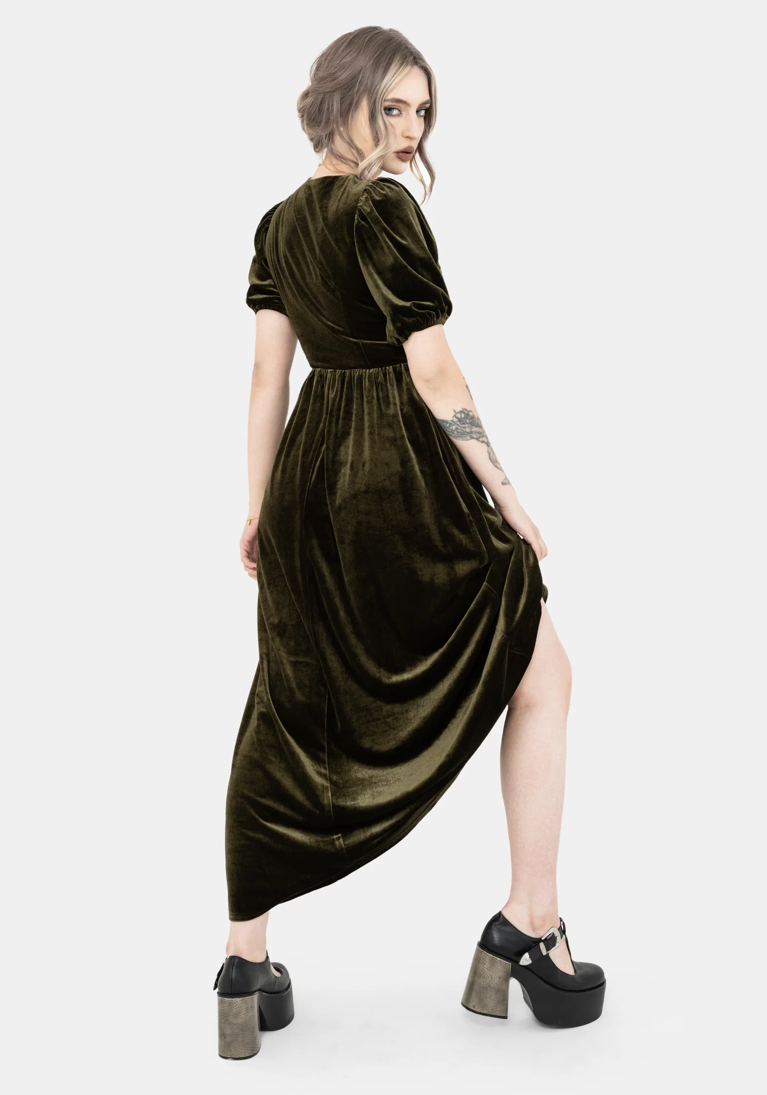Noura Floral Dragonfly Embroidered Puffball Sleeve Velour Midaxi Dress - Image 3