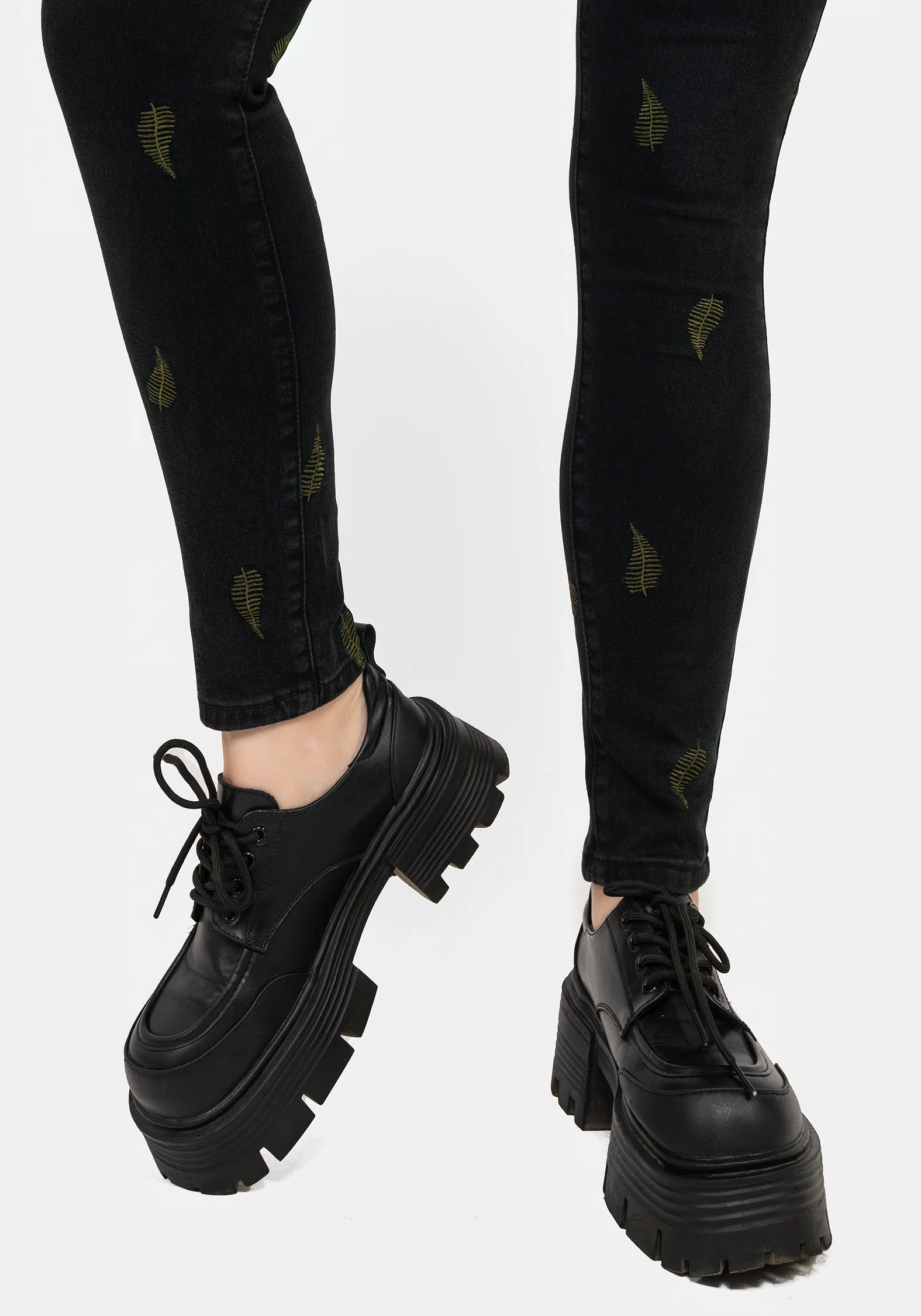 Osmunda Fern Embroidered Denim Skinny Jeans - Image 6