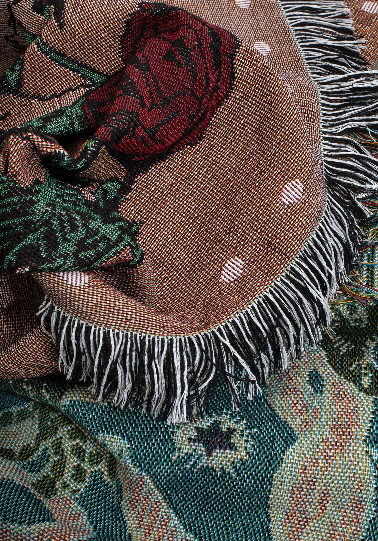 Paramour Tattoo Print Tapestry Blanket - Image 6