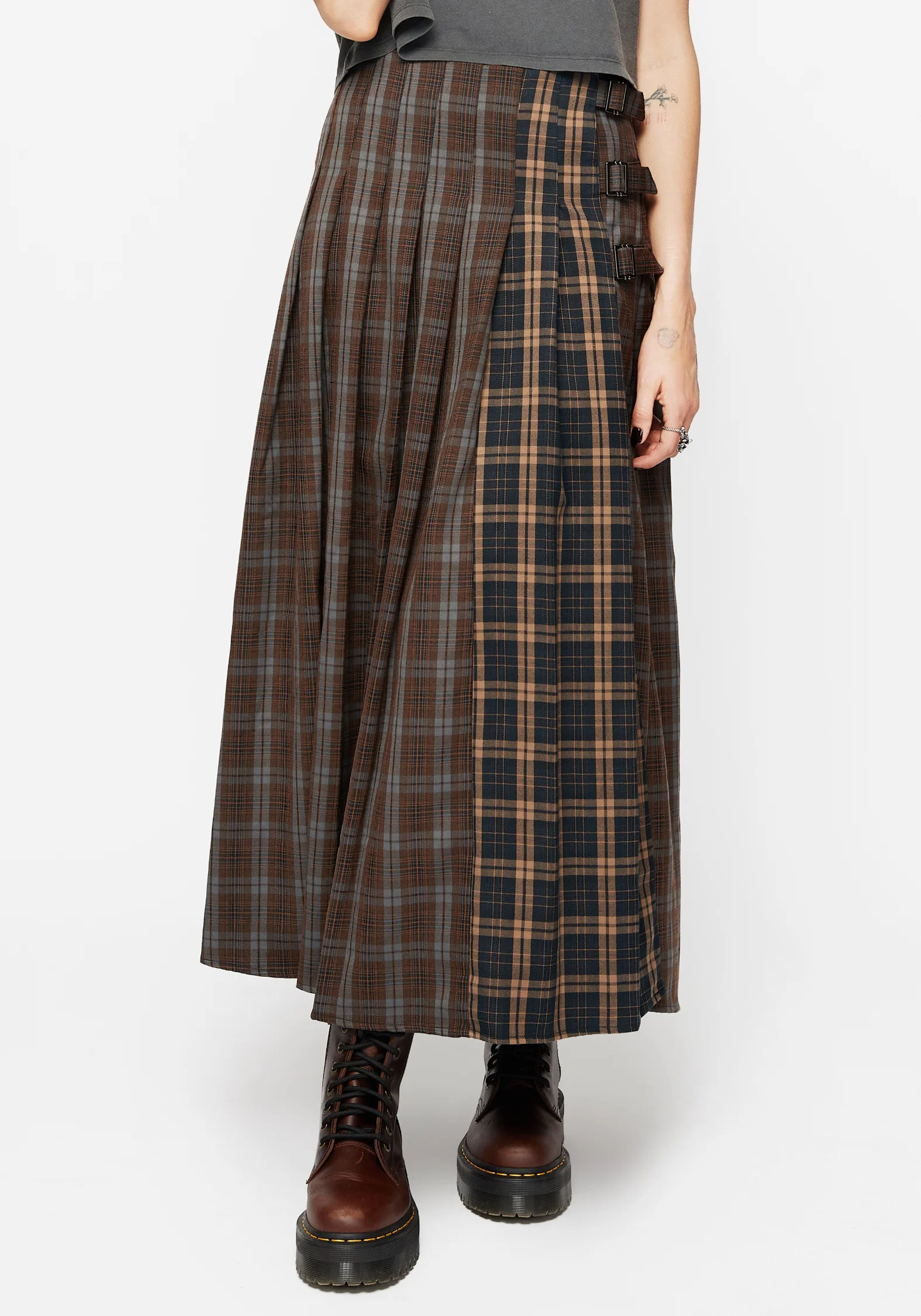 Raven Pleated Check Buckle Detail Maxi Skirt - Image 4