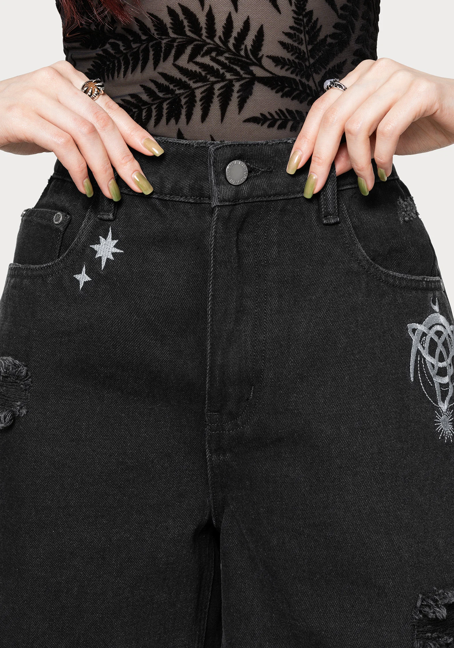 Reina Celestial Embroidered Denim Short - Image 5