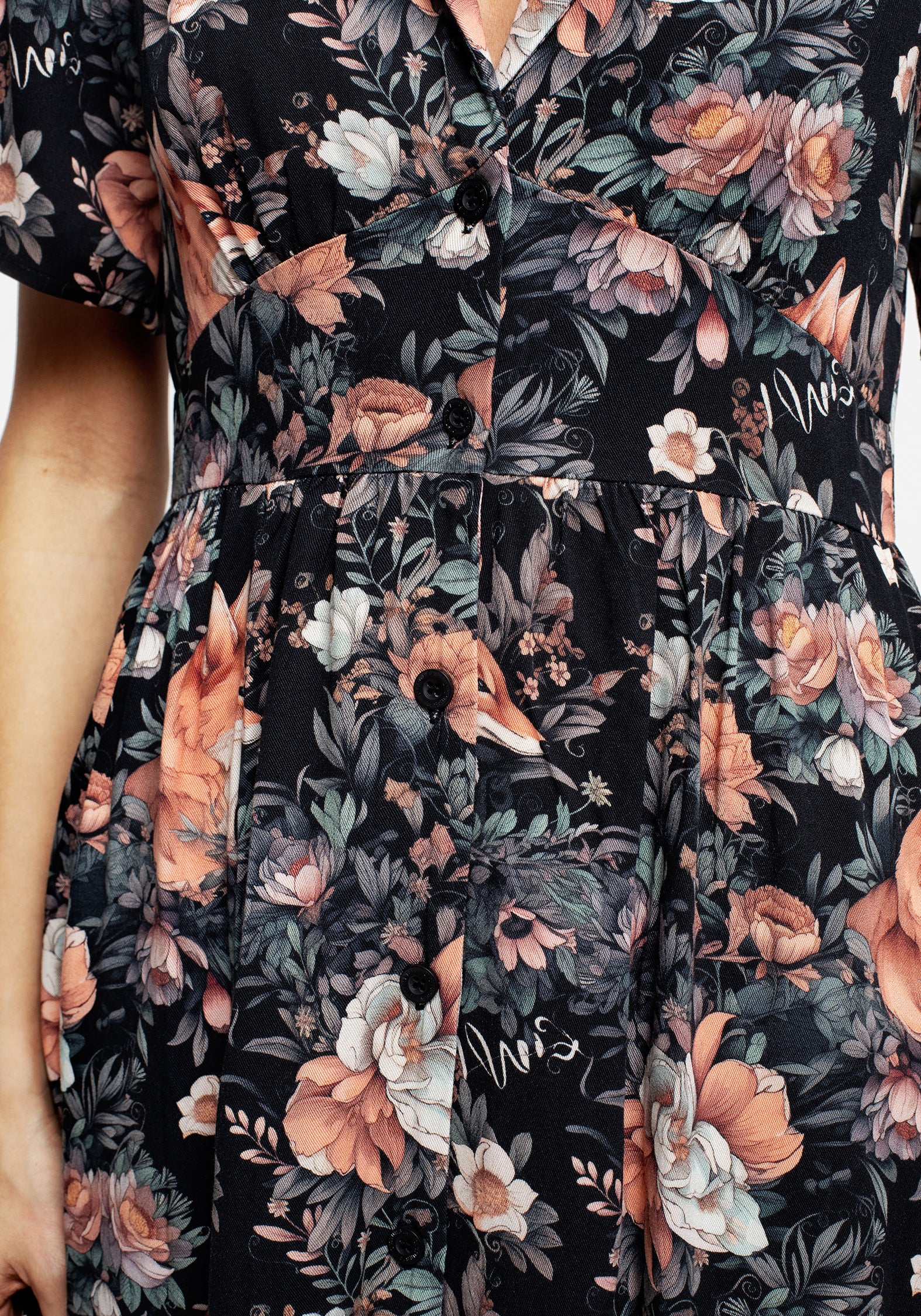 Reynard Fox Floral Print Midi Shirt Dress - Image 2