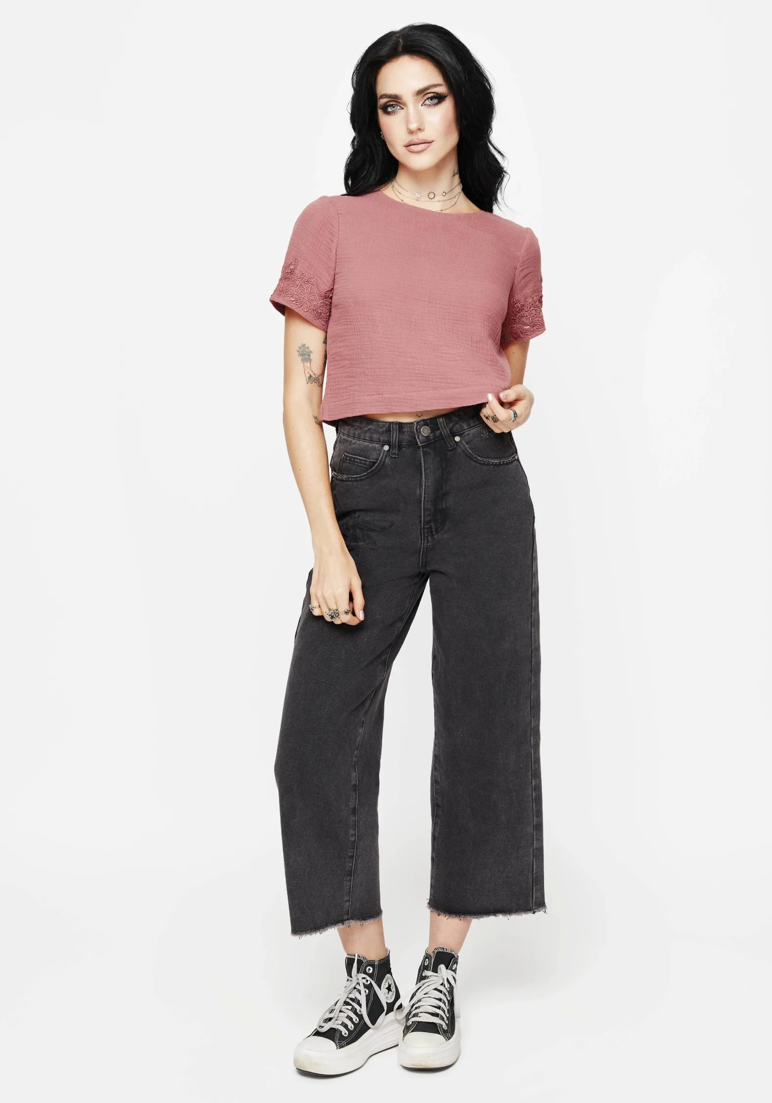Rosamoth Applique Trim Cotton Short Sleeve Top - Image 6