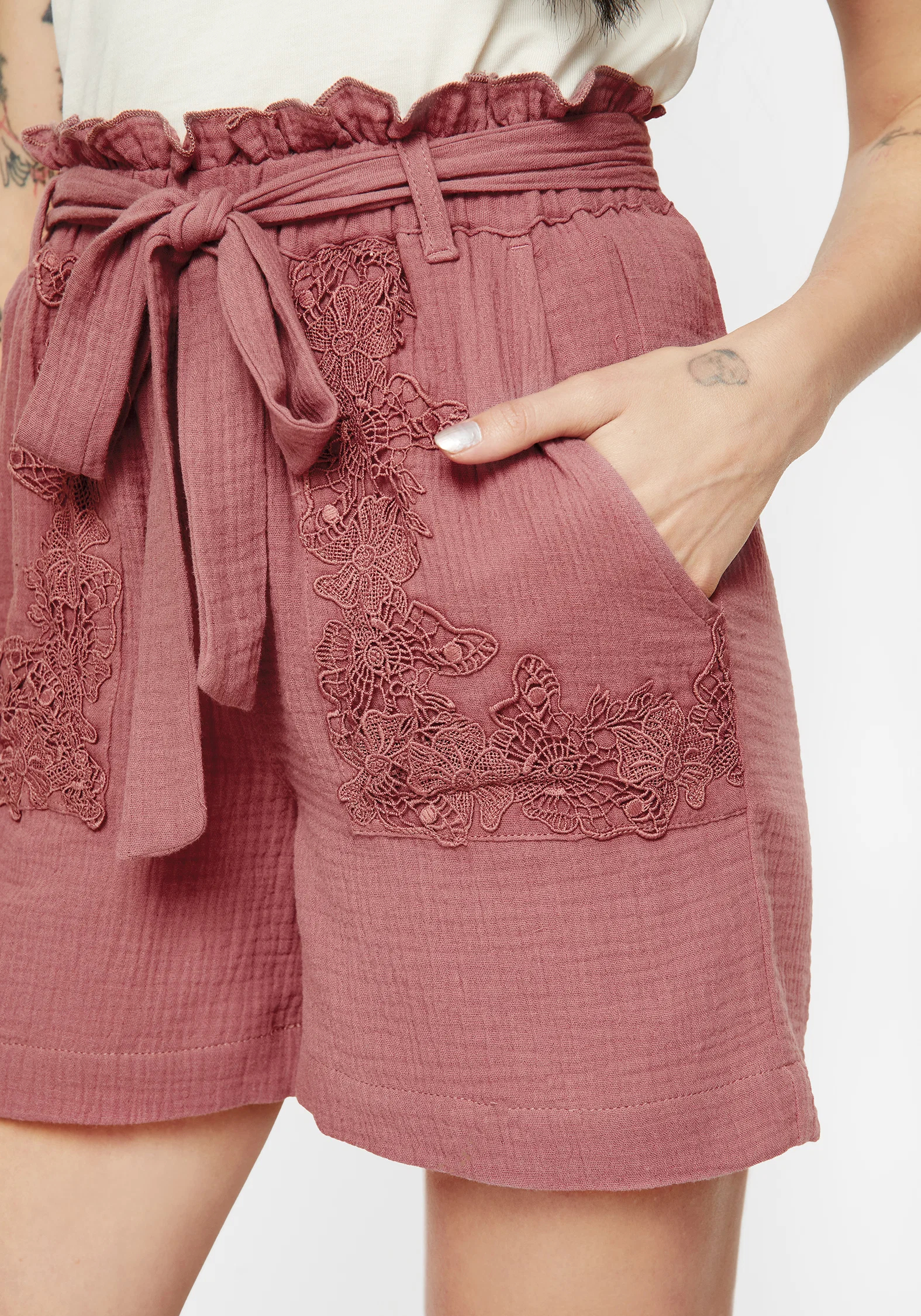 Rosamoth Applique Trim Cotton Tie Waist Shorts - Image 2
