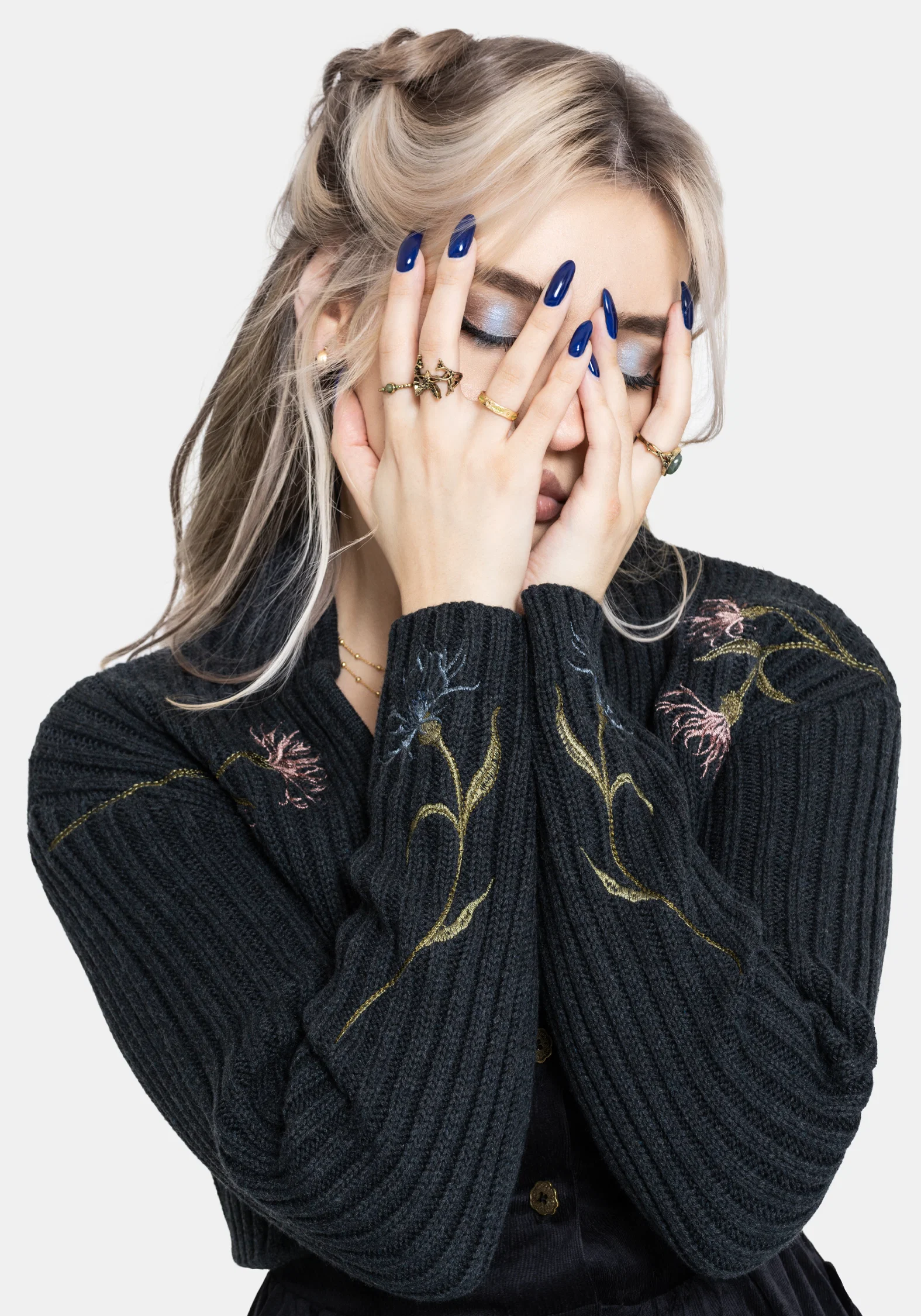 Rosanella Embroidered Bolero - Image 4