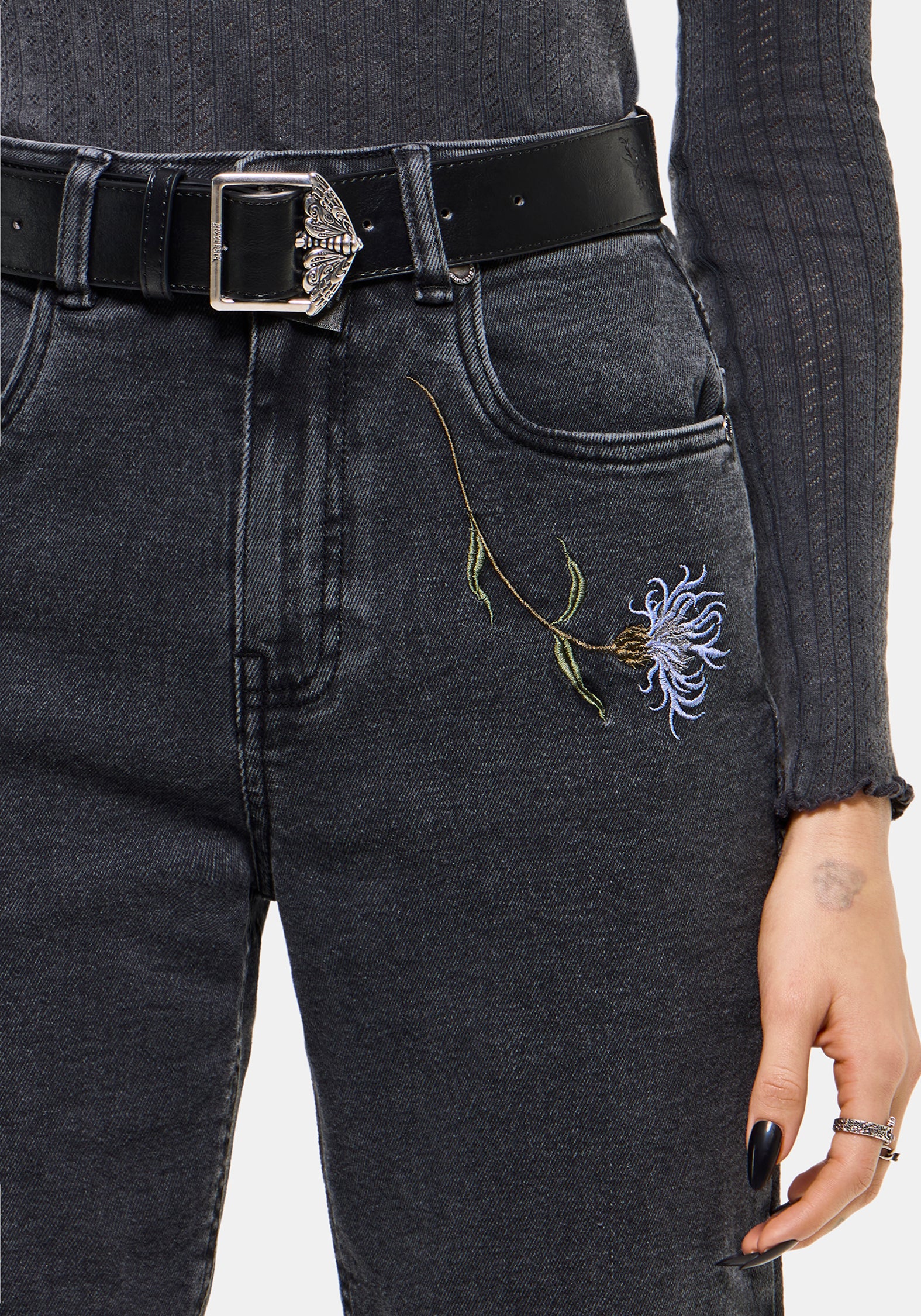 Rosanella Embroidered Denim Mom Jean - Image 2