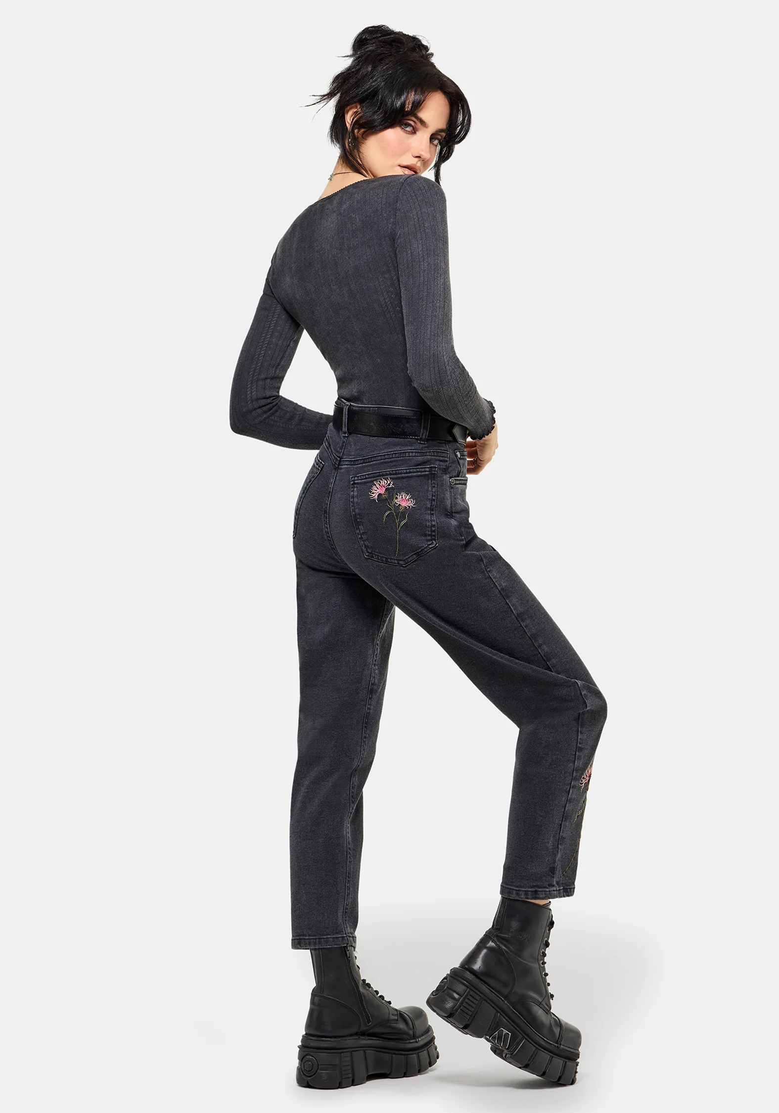 Rosanella Embroidered Denim Mom Jean - Image 3