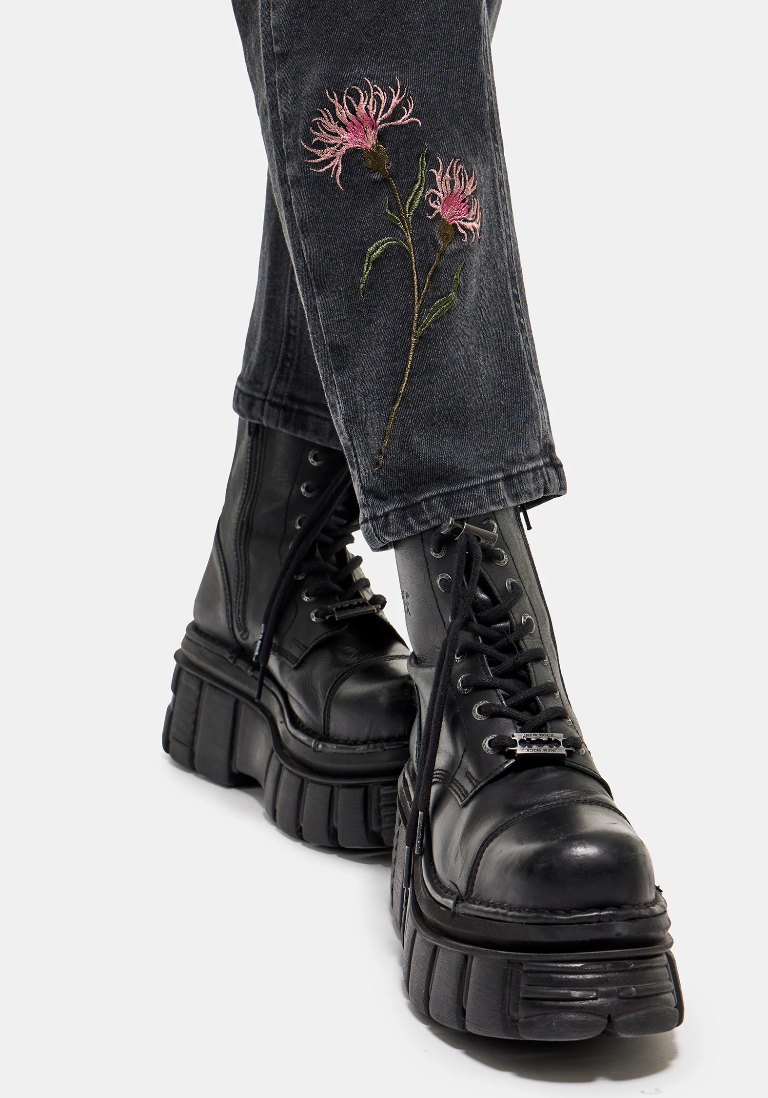 Rosanella Embroidered Denim Mom Jean - Image 4