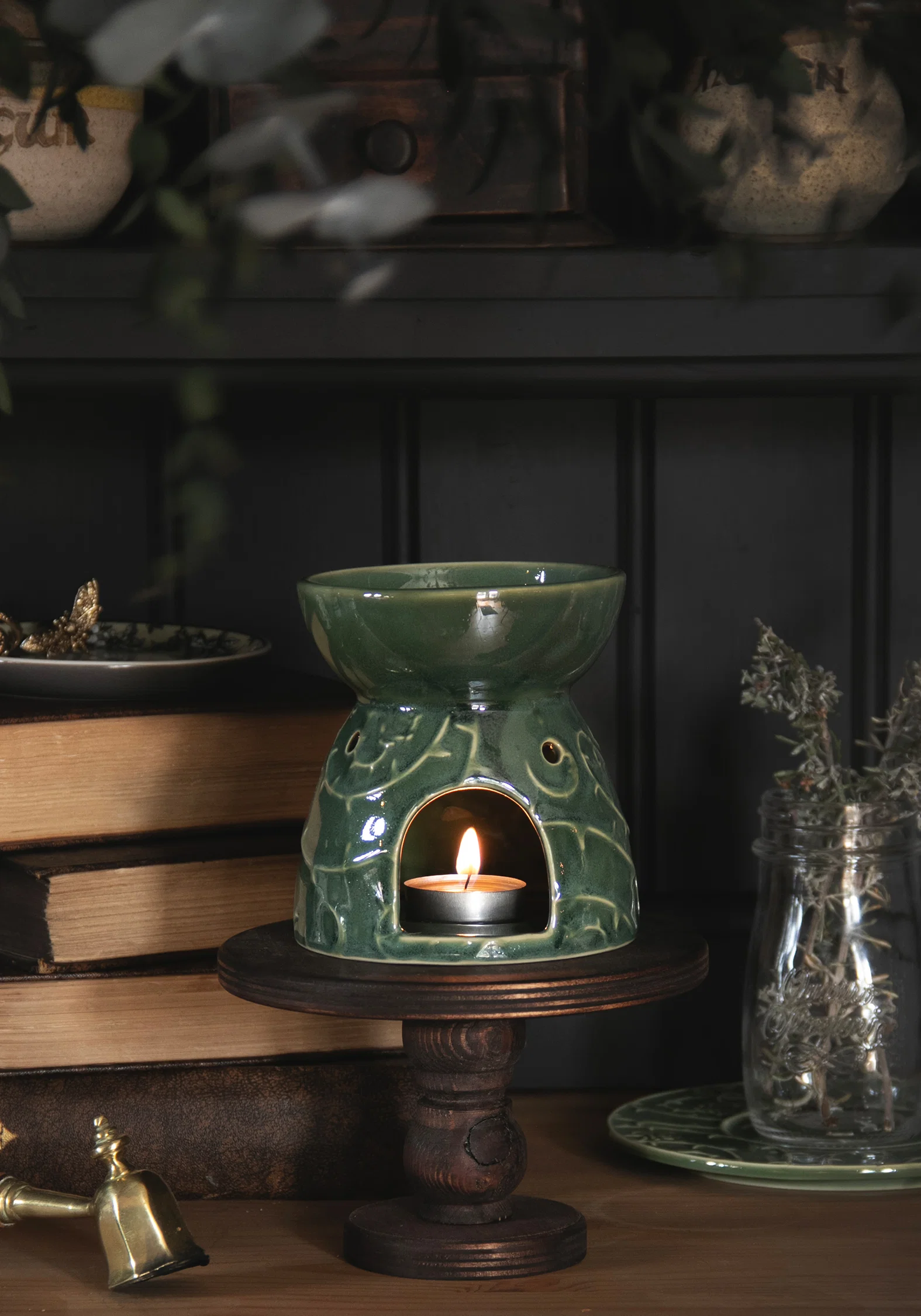 Rosethorn Floral Embossed Tealight Scented Oil Burner - Image 2