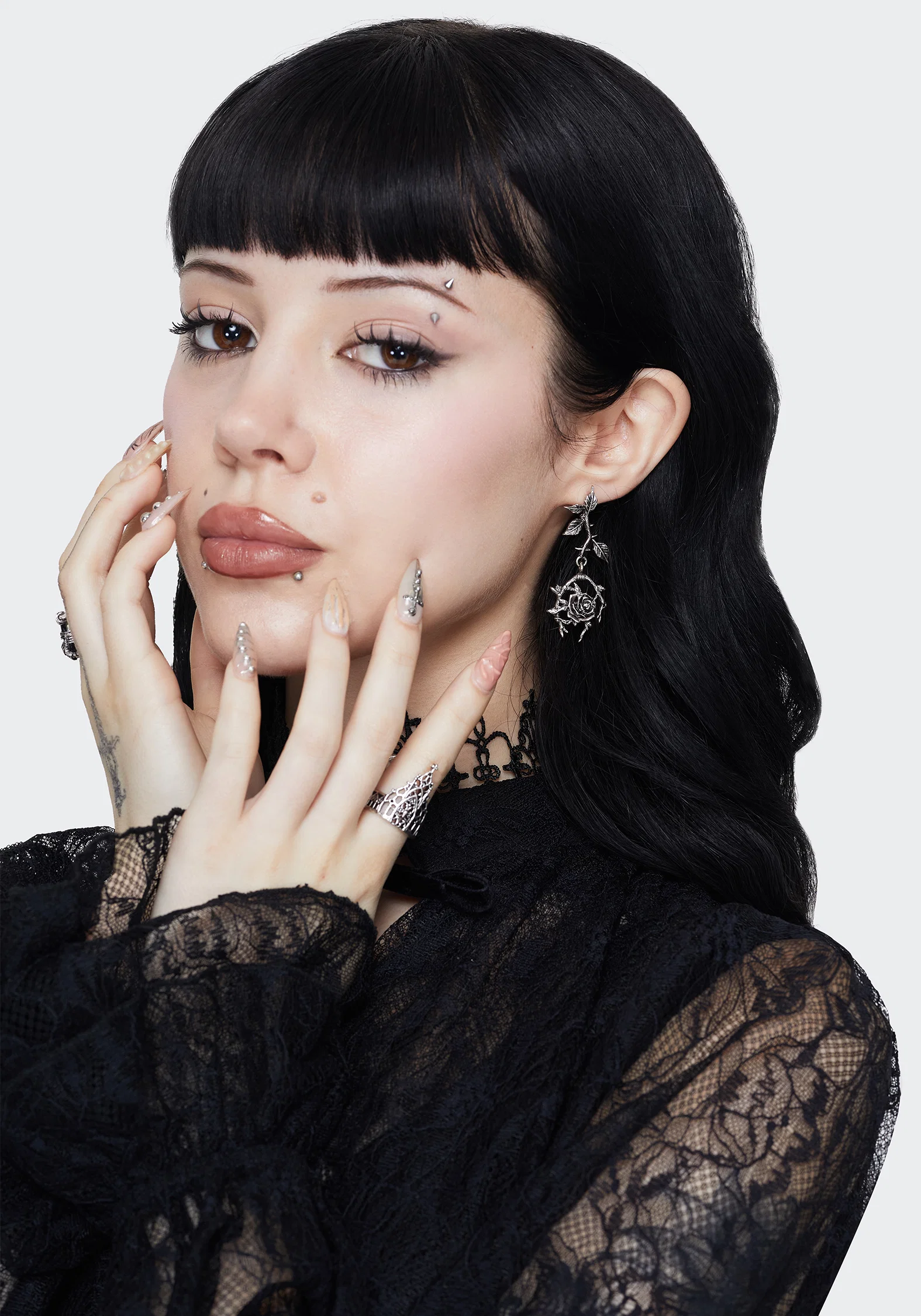 Rosethorn Widow Drop Earrings - Image 2