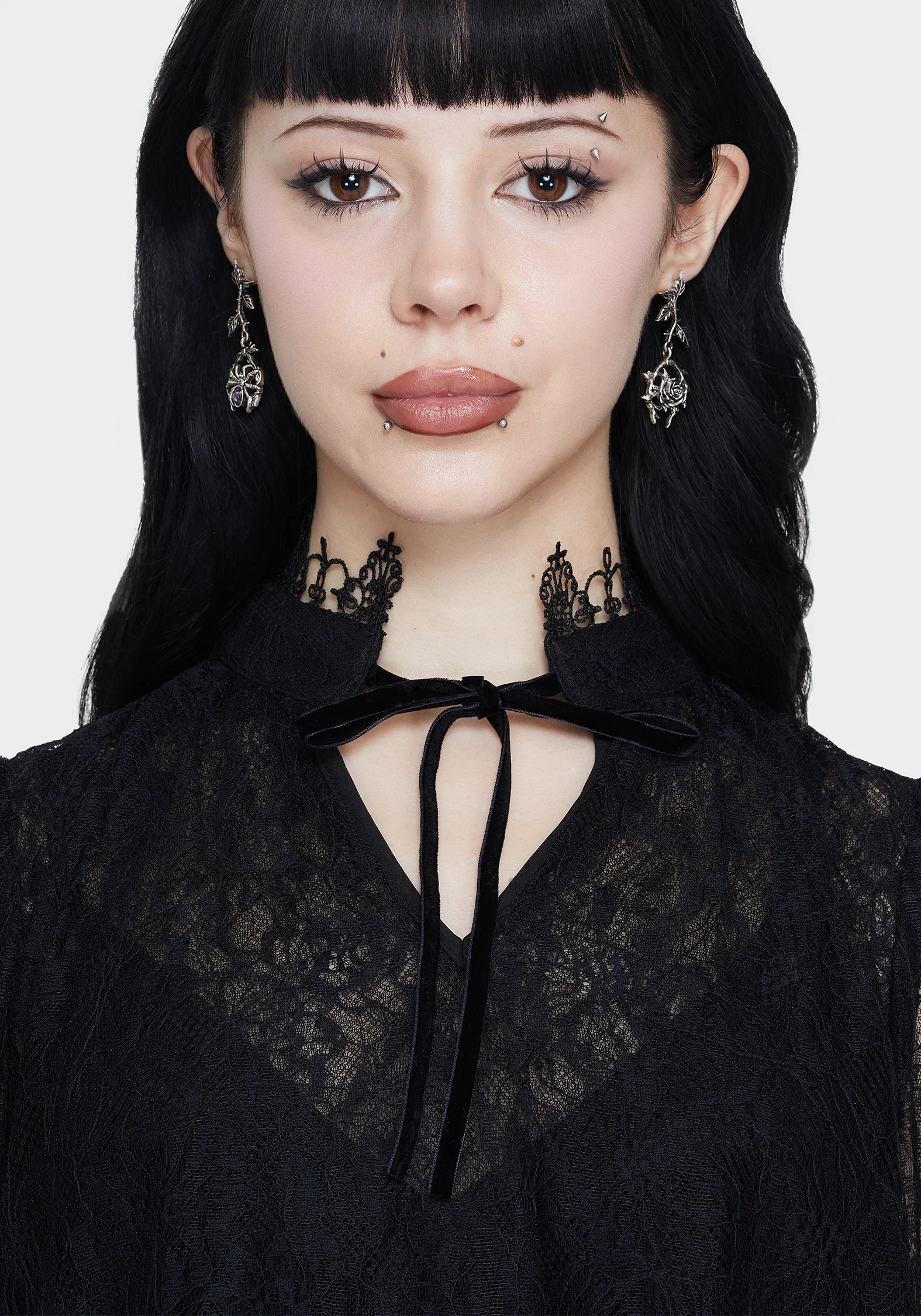 Rosethorn Widow Drop Earrings - Image 8