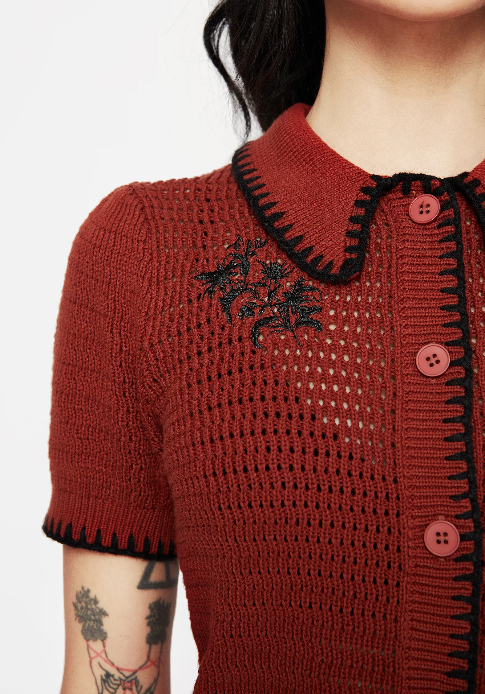 Saffron Floral Embroidered Scallop Collar Pointelle Knit Cardigan - Image 2