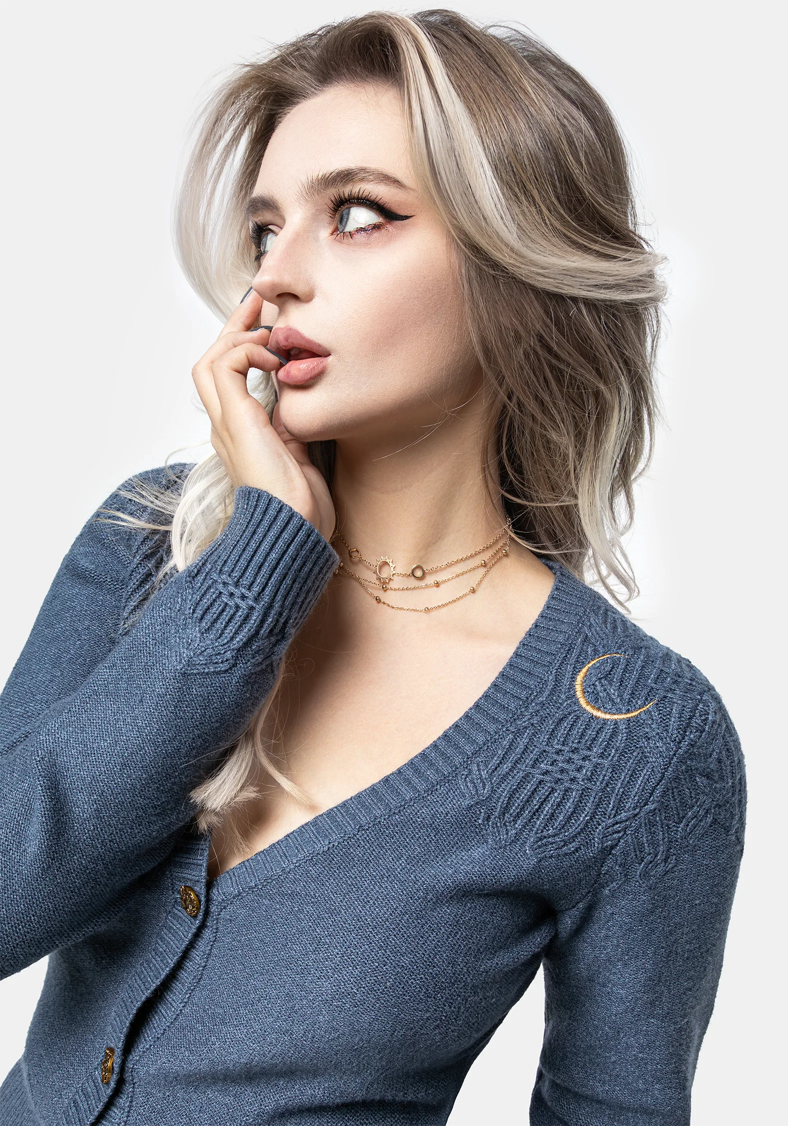 Selenia Moth Embroidered Cable Twist Knit Cardigan - Image 6