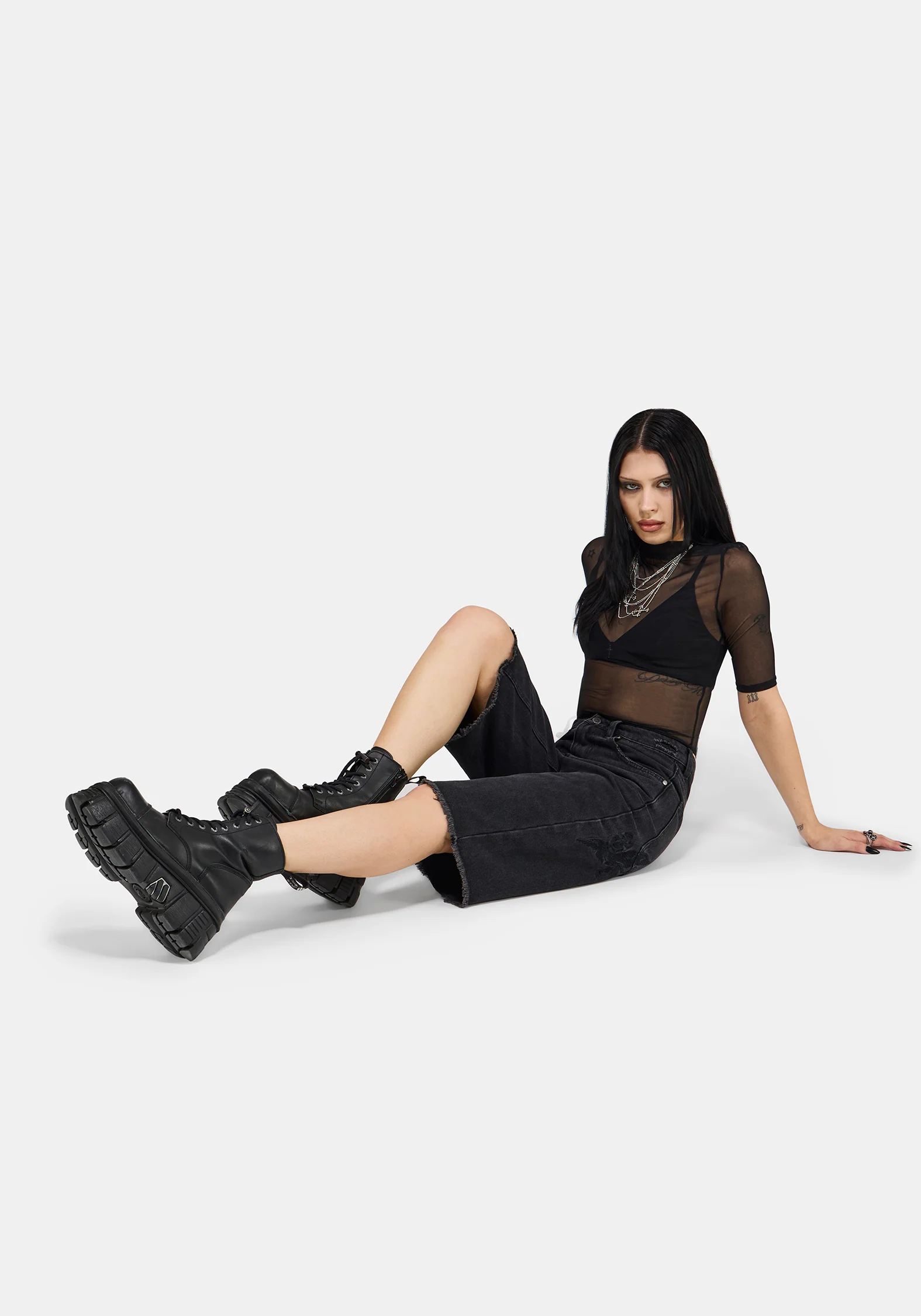 Selin Embroidered Longline Denim Short - Image 7
