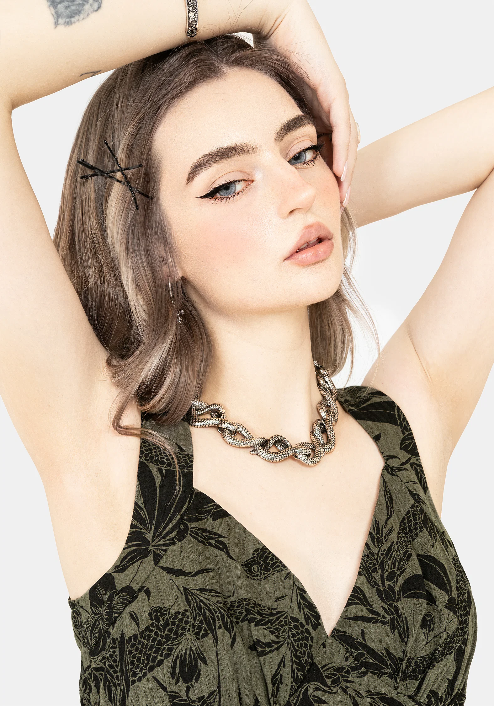 Silas Twisted Snake Choker - Image 5