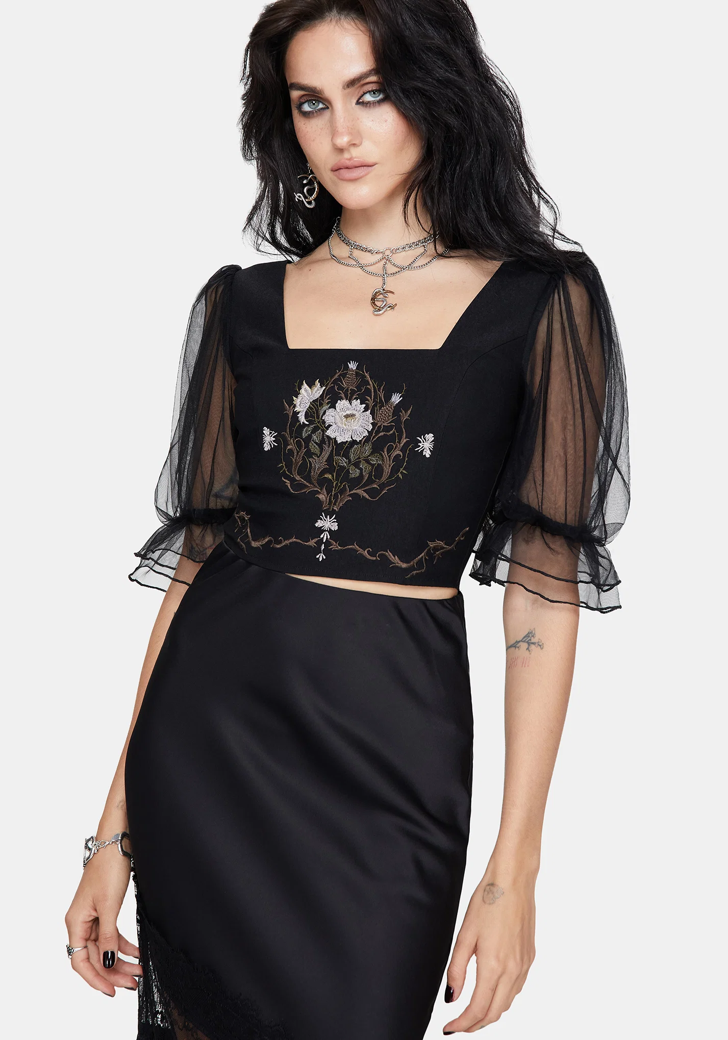 Silva Climbing Roses Embroidered Puff Sleeve Top - Image 4