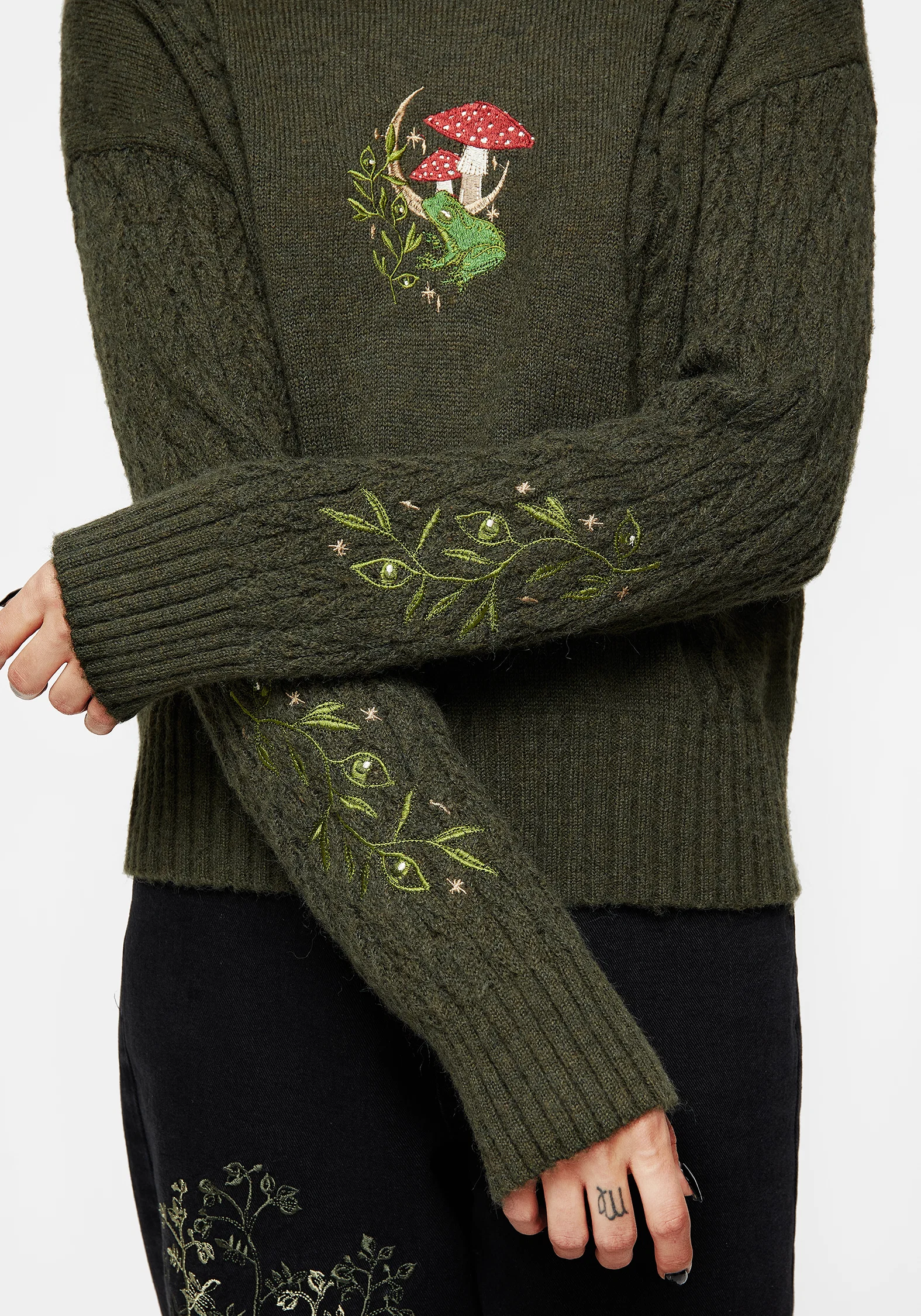 Swamplife Embroidered Cable Knit Relaxed Jumper - Image 6