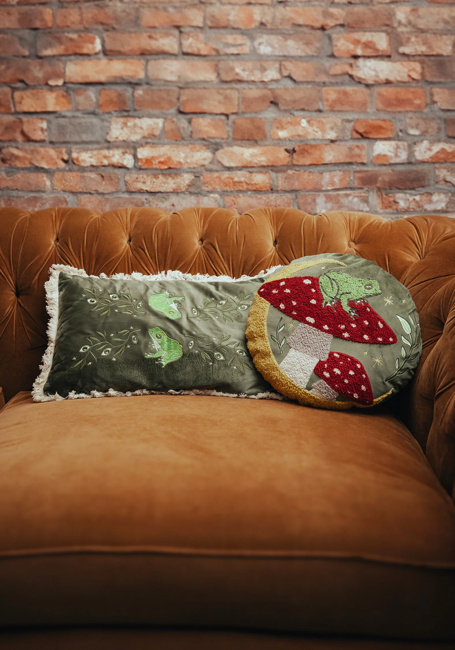 Swamplife Embroidered Velour Rectangle Fringe Cushion - Image 5