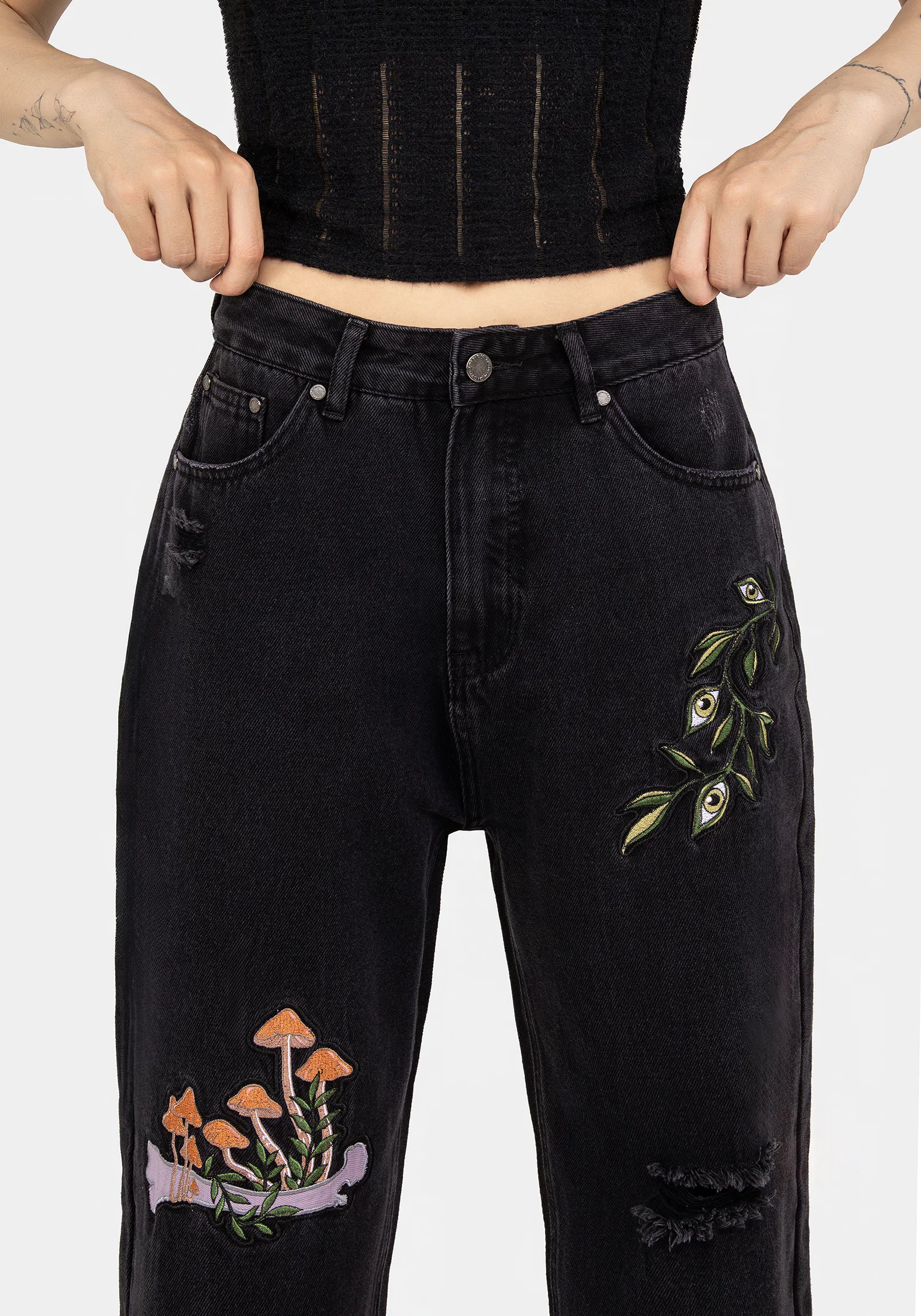 Swamplife Frog Embroidered Distressed Mom Jeans - Image 4