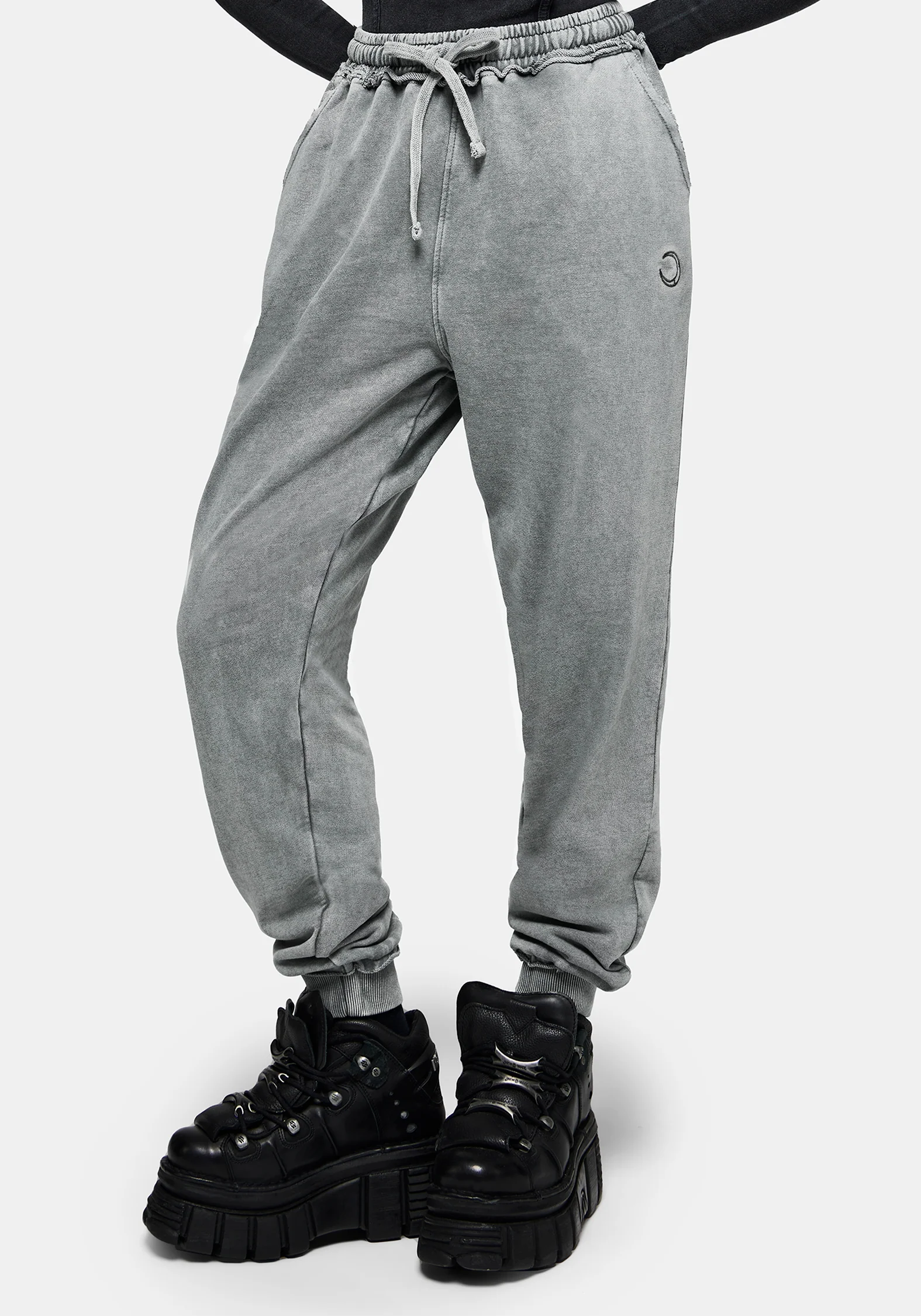 Sylph Fallen Dove Embroidered Cuffed Jogger - Image 6