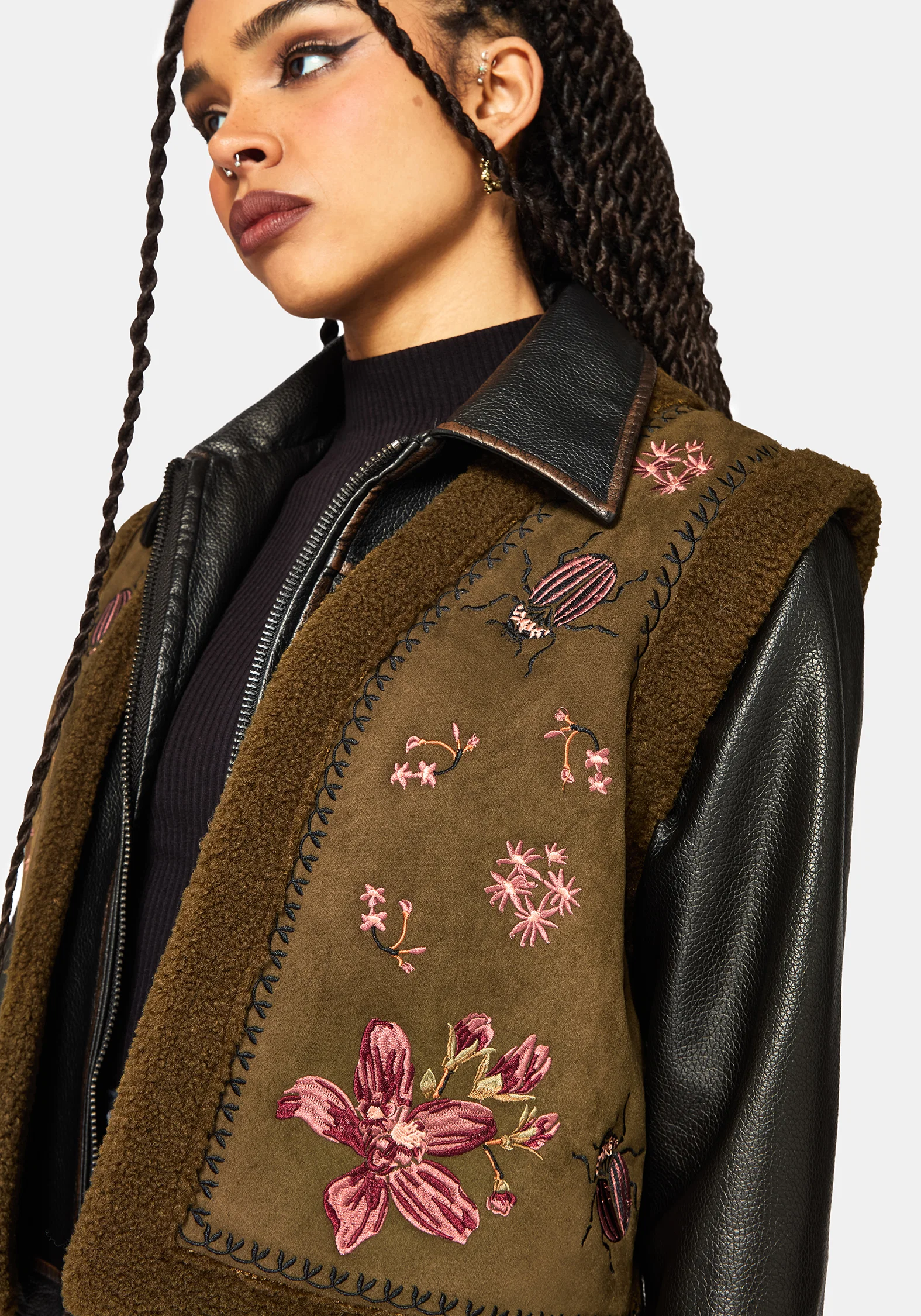 Sylvara Borg Embroidered Bug Gilet - Image 3