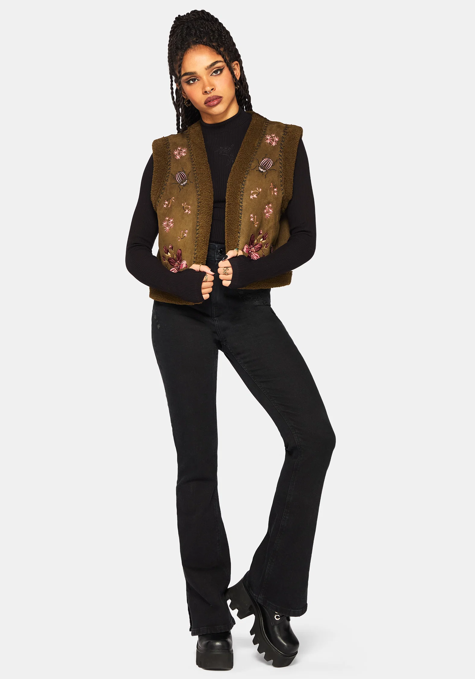 Sylvara Borg Embroidered Bug Gilet - Image 7