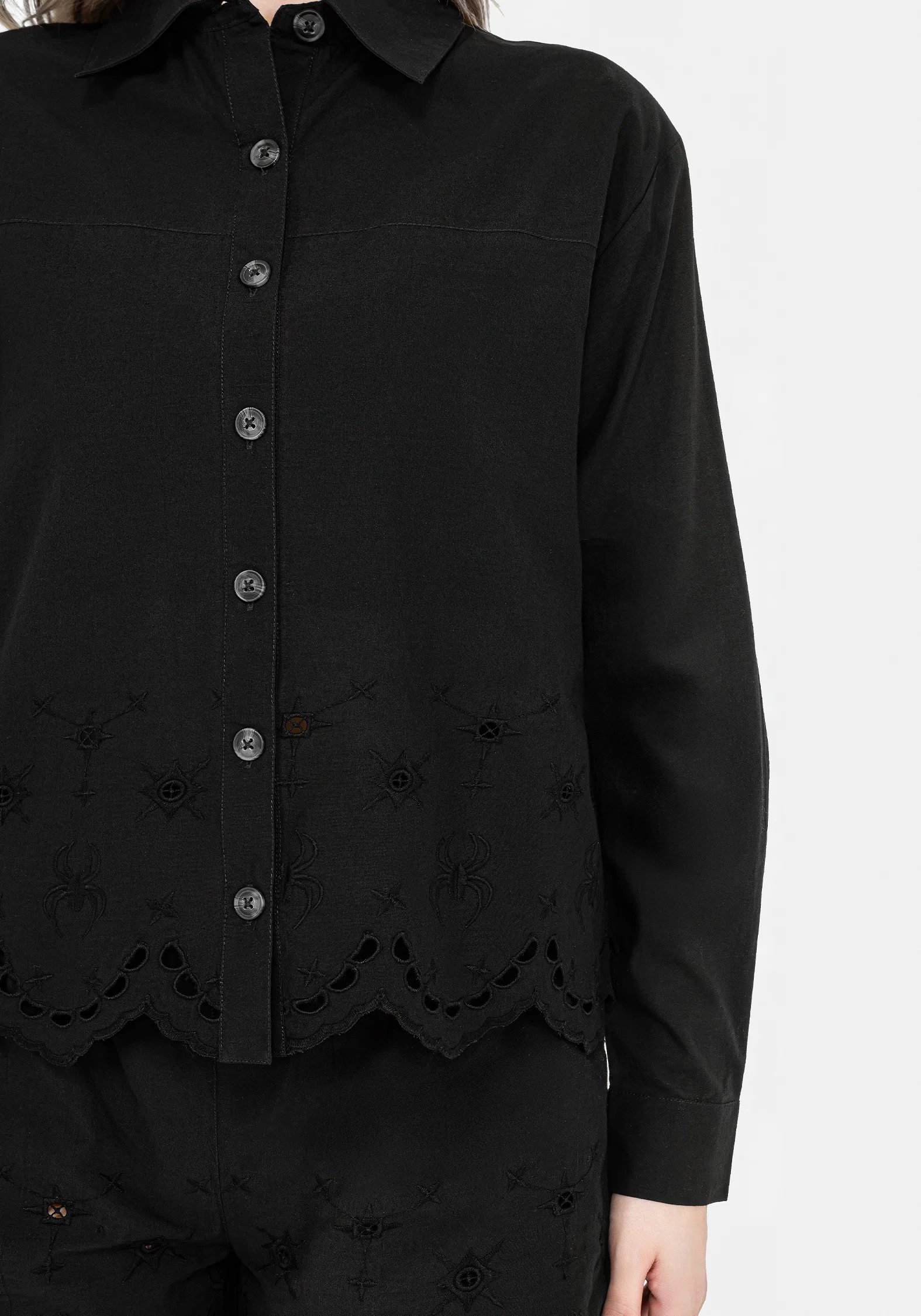 Synthweb Cotton Broderie Hem Shirt - Image 2