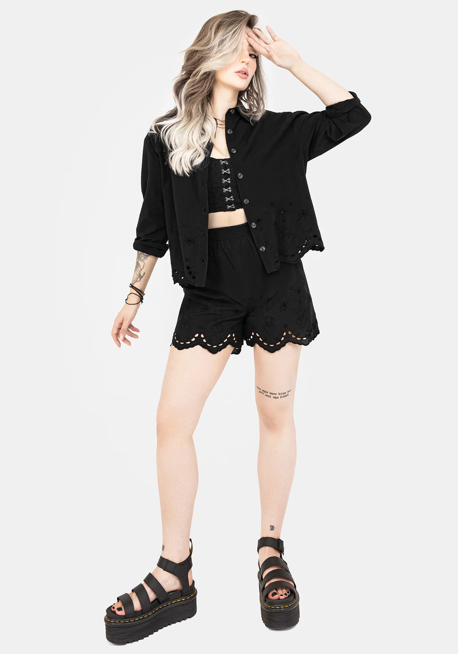 Synthweb Cotton Broderie Hem Shorts - Image 6