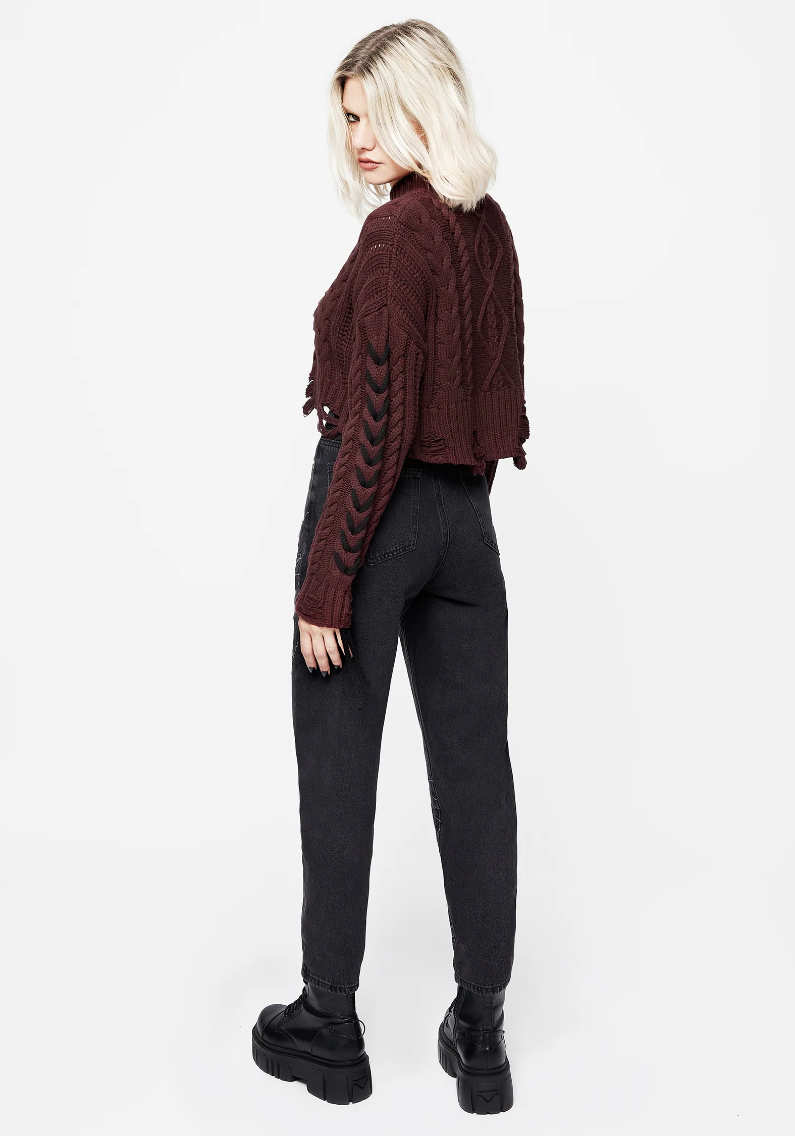 Tarantism Embroidered Mom Jeans - Image 7