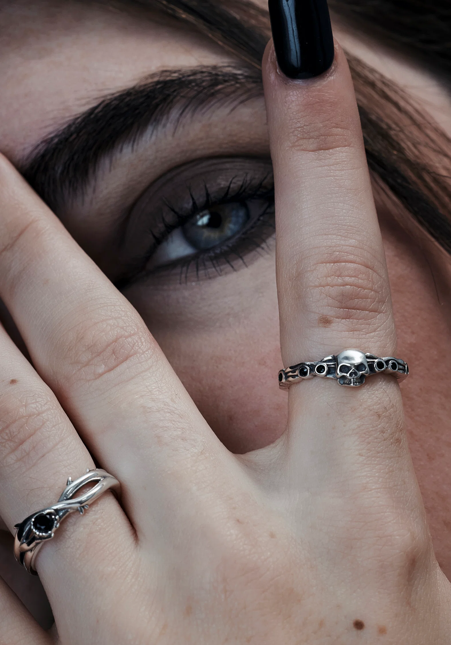 Teara Skull Sterling Silver Black Spinel Ring - Image 2