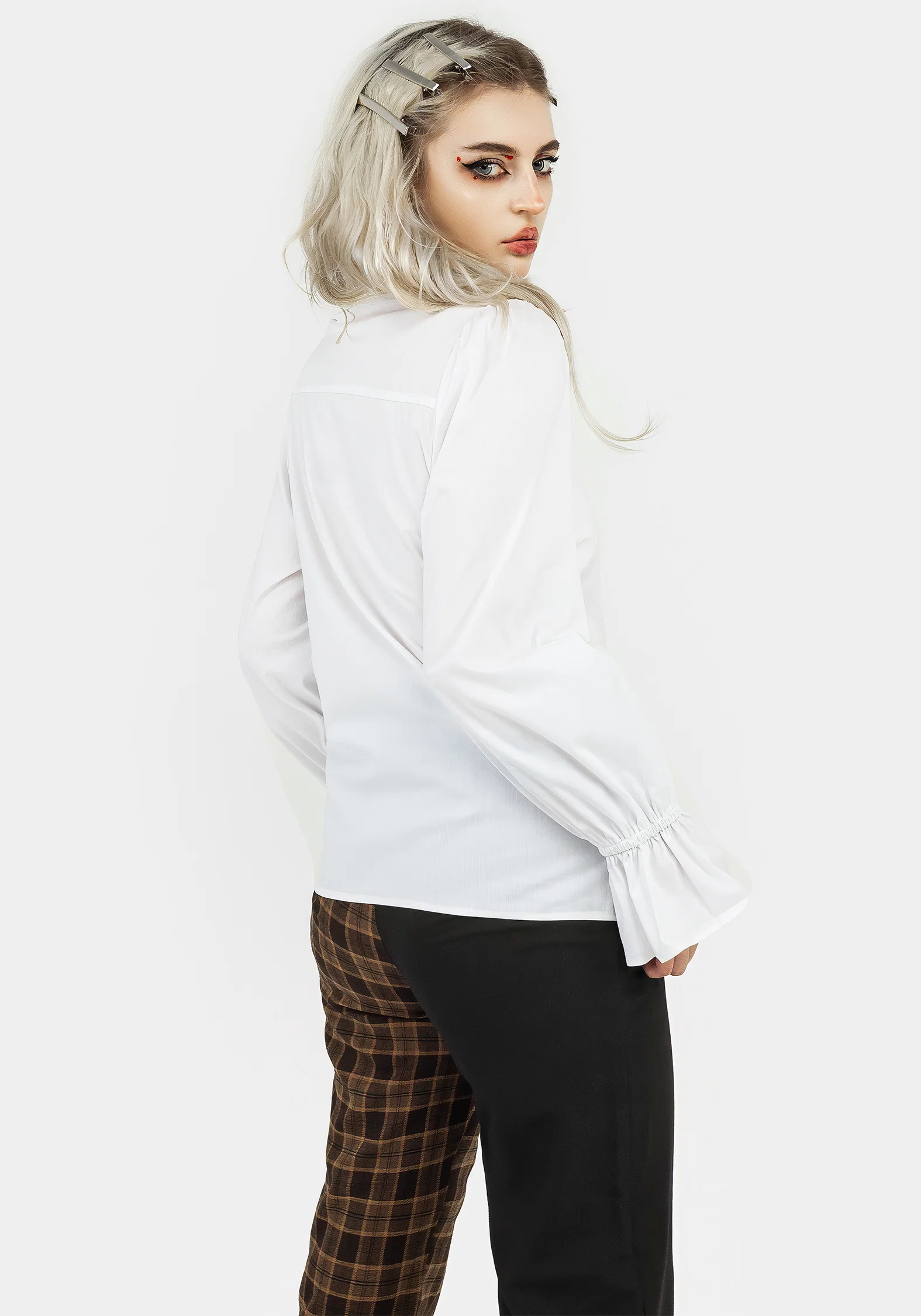 Tempora Embroidered Button Up Shirt - Image 4