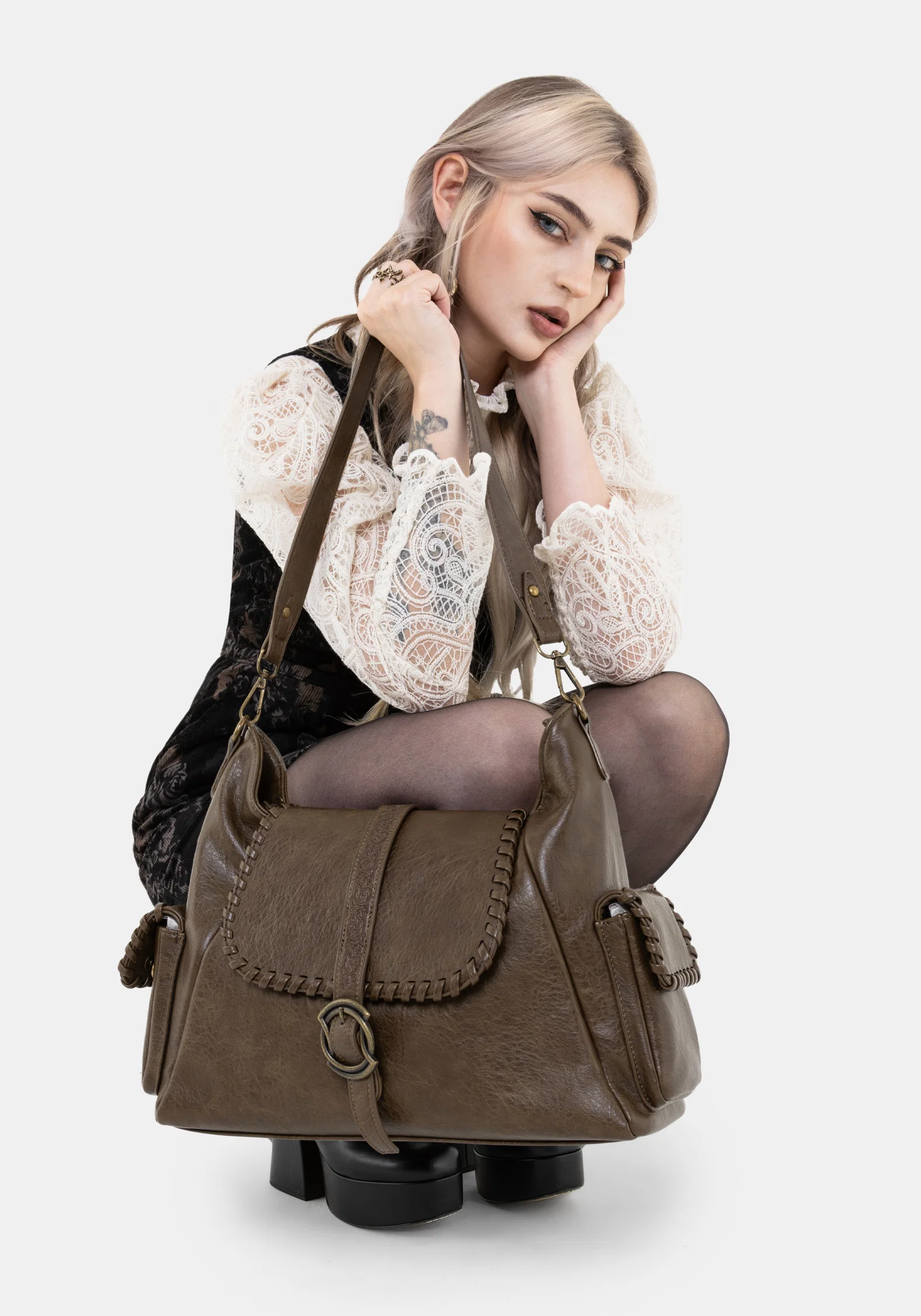 Tessara Celtic Knot Pocket Bag - Image 8