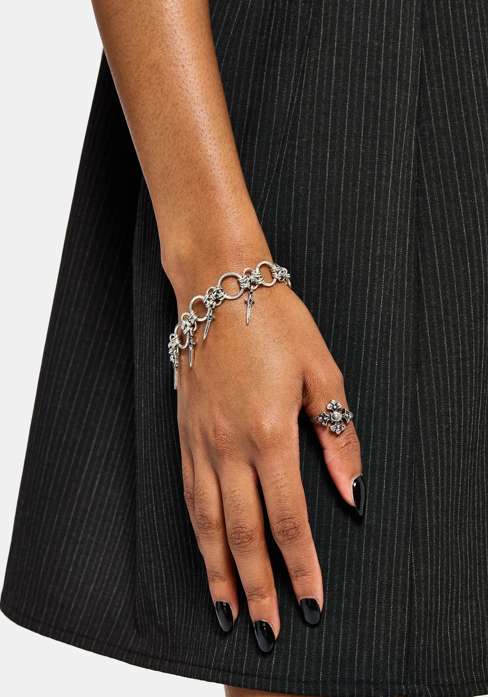 Vanthrax Chainmail Sword Bracelet - Image 6