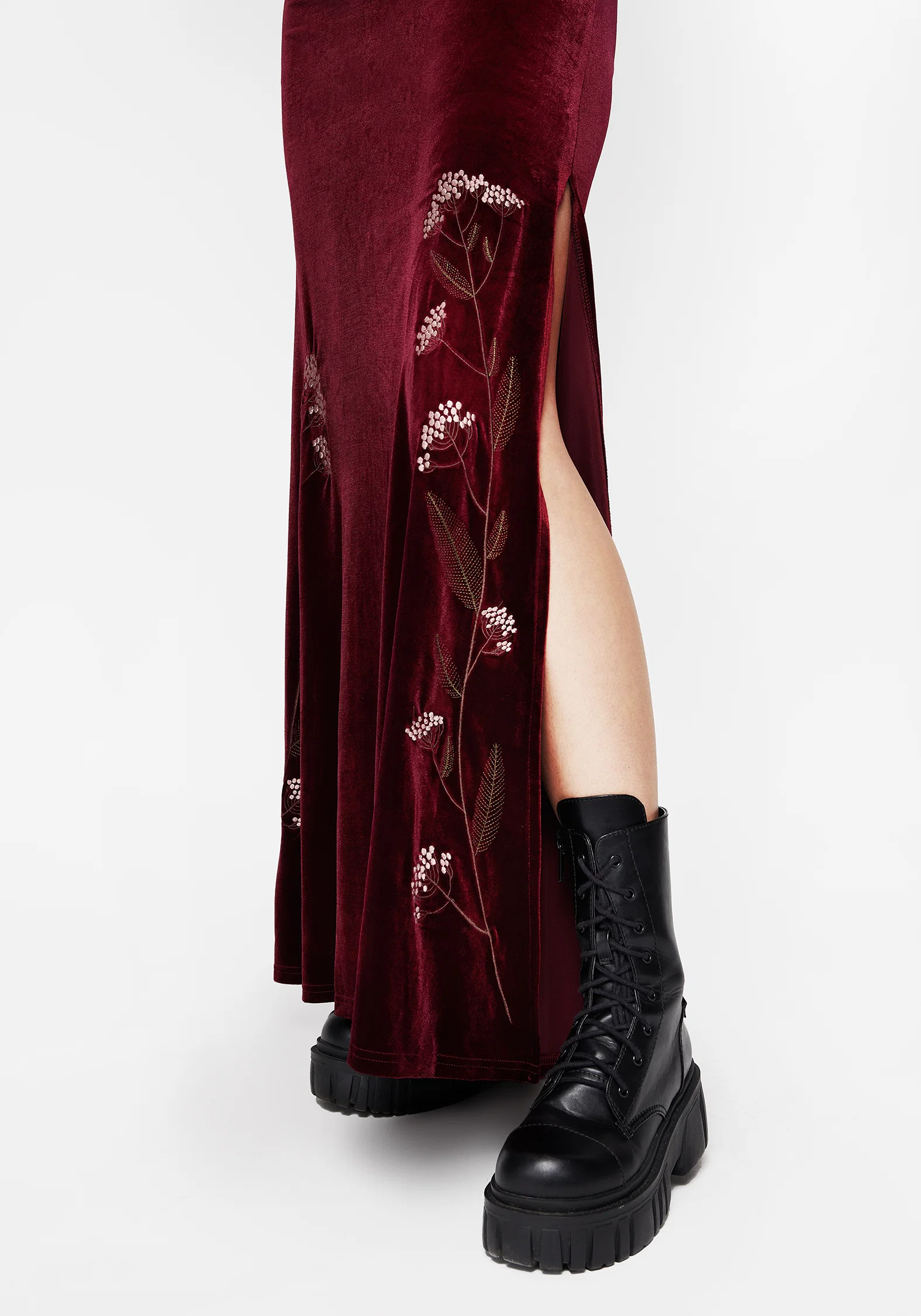 Virosa Floral Embroidered Velour Gown - Image 2
