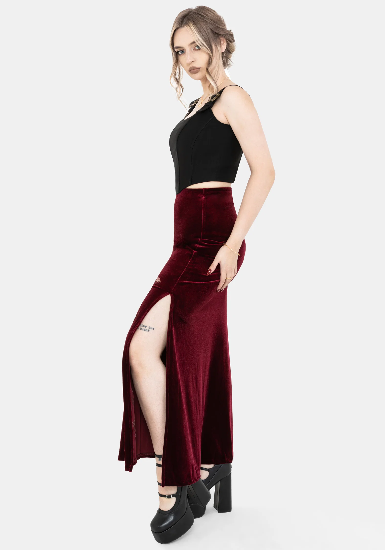 Virosa Floral Embroidered Velour Maxi Skirt - Image 7