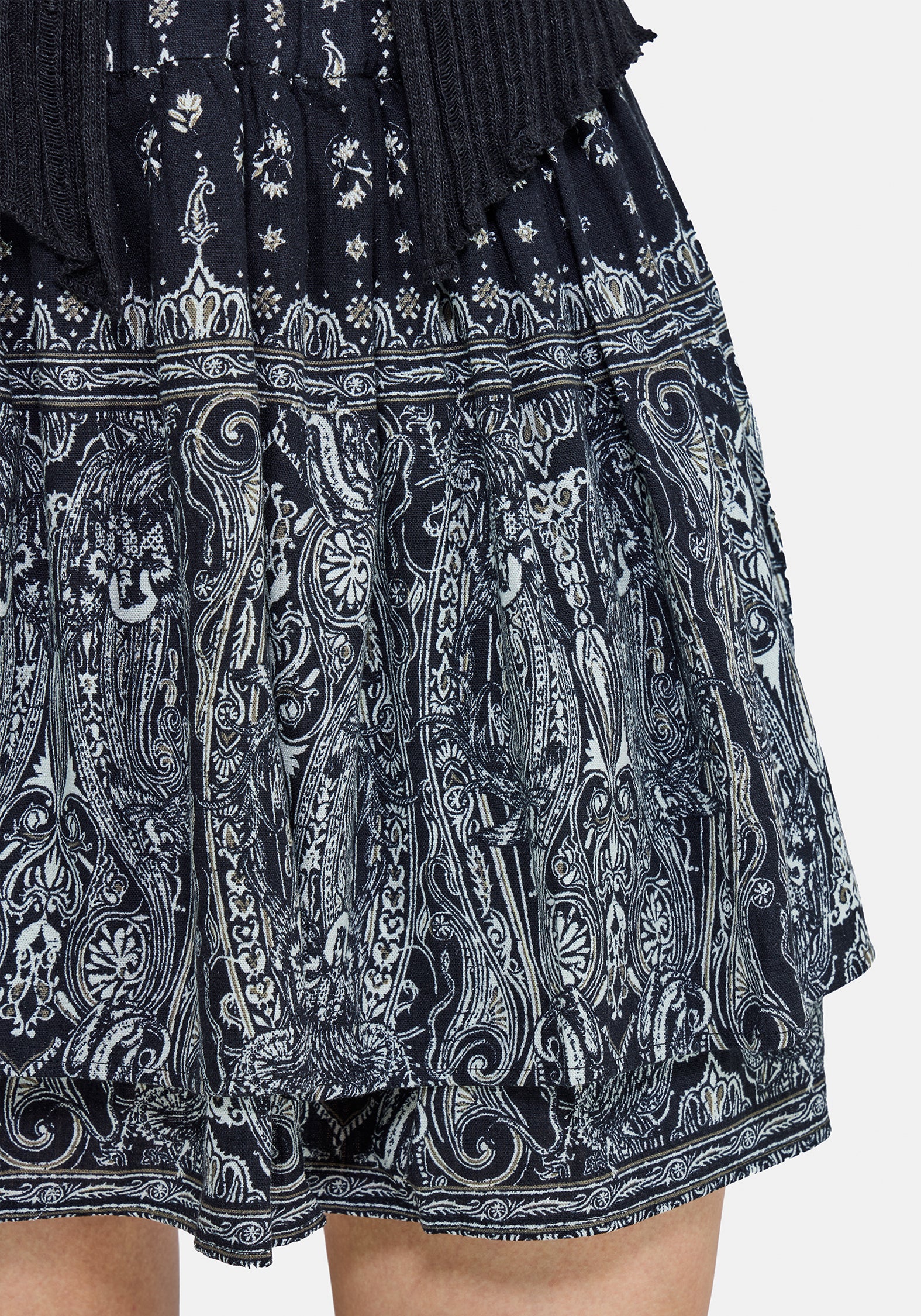 Zelira Paisley Print Double Layer Mini Skirt - Image 2