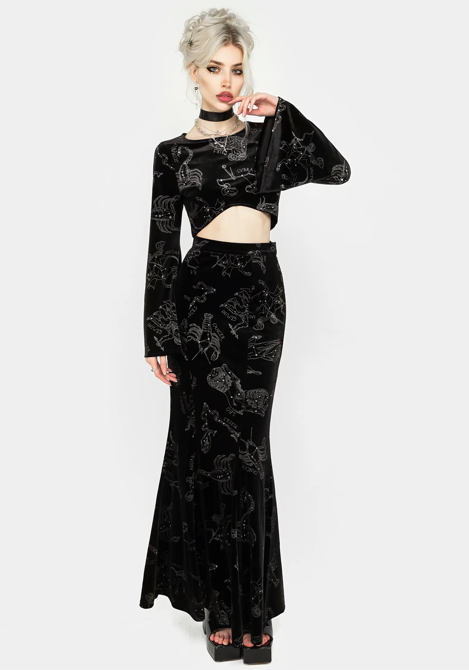 Zodiac Foil Print Flute Sleeve Crop Top - Image 4